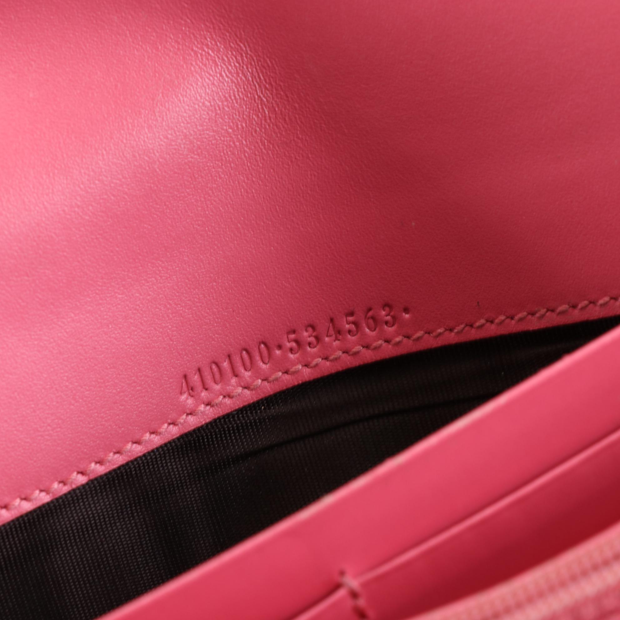 Gucci Continental Wallet in Pink Guccissima Leather