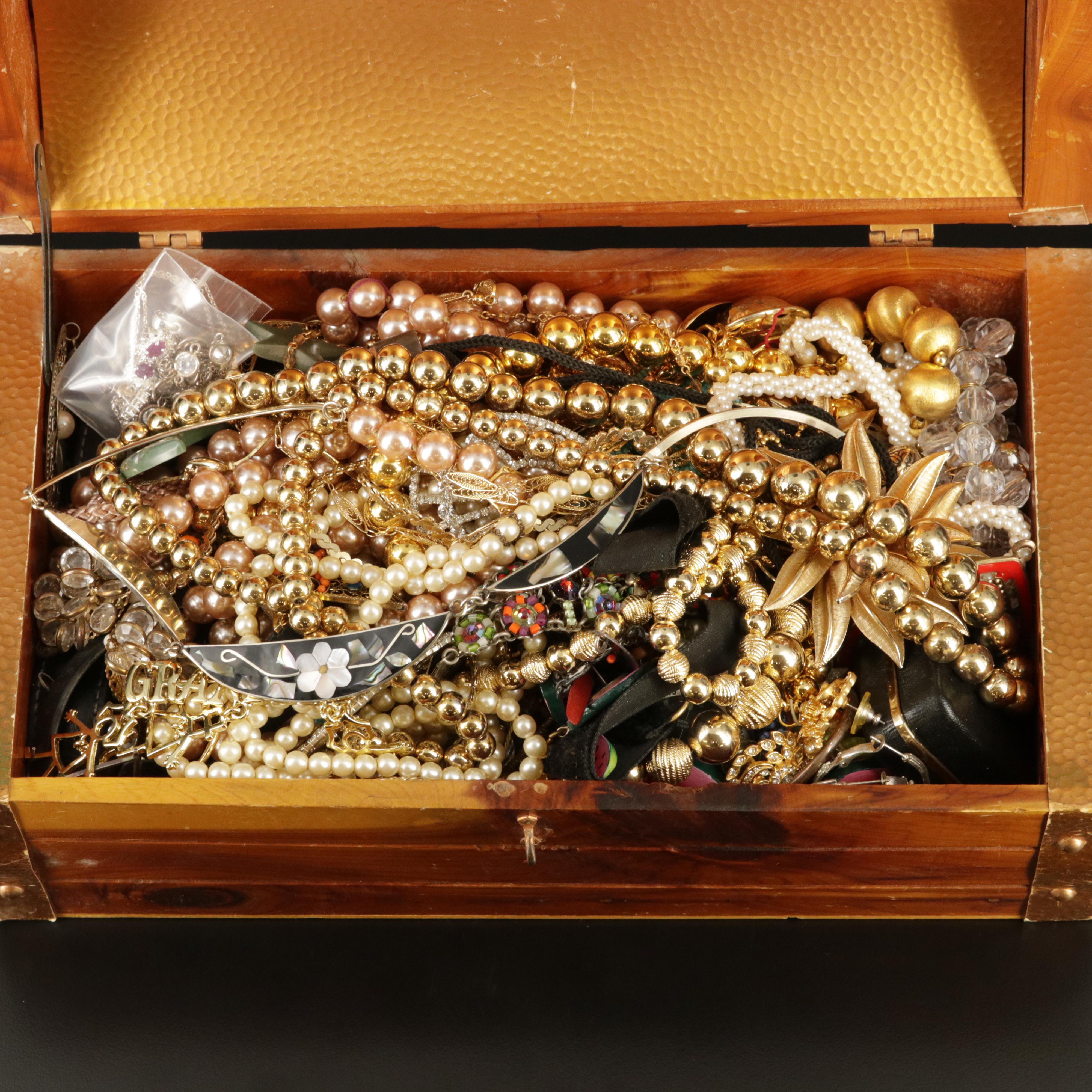 Uncommon Discoveries: Jewelry Collection