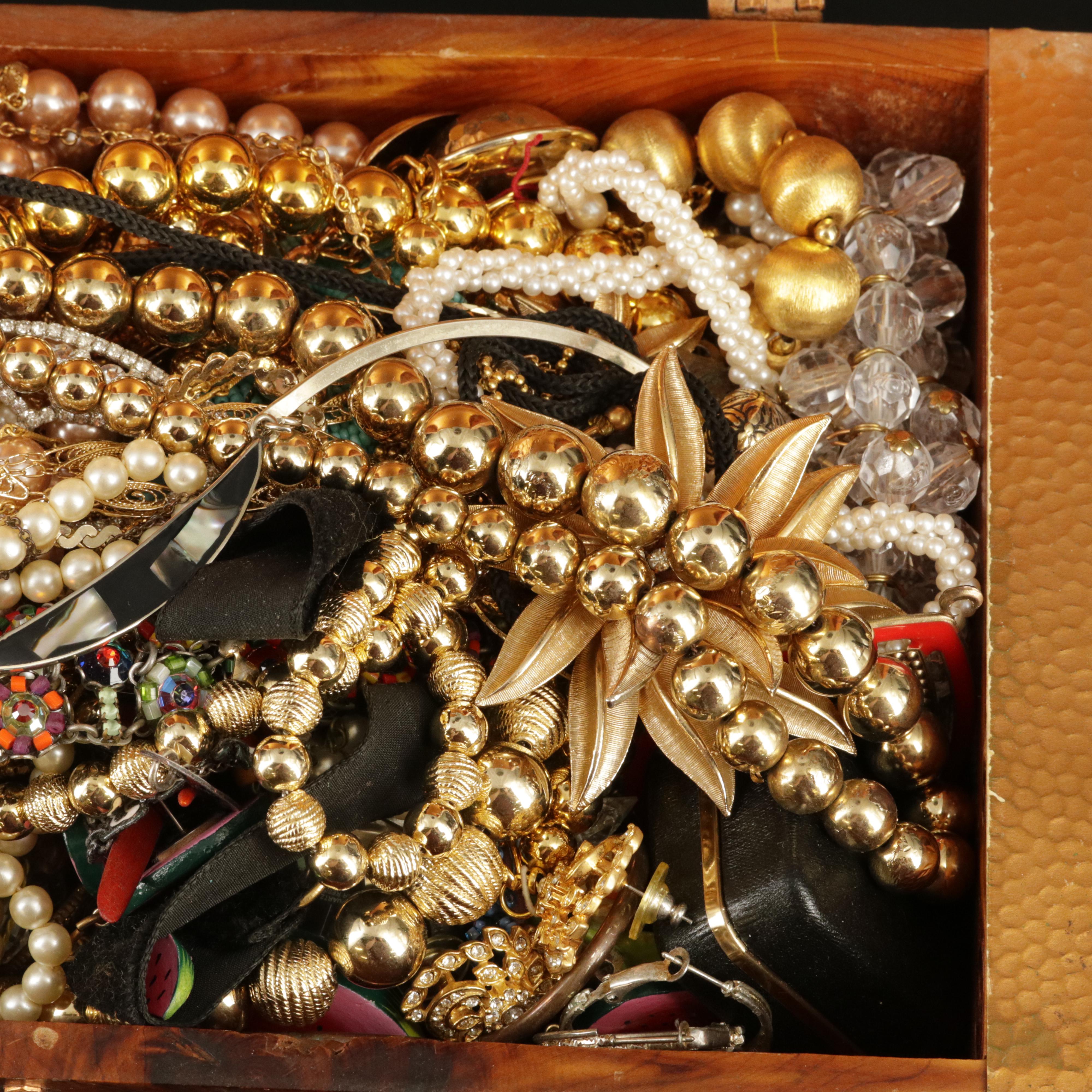 Uncommon Discoveries: Jewelry Collection