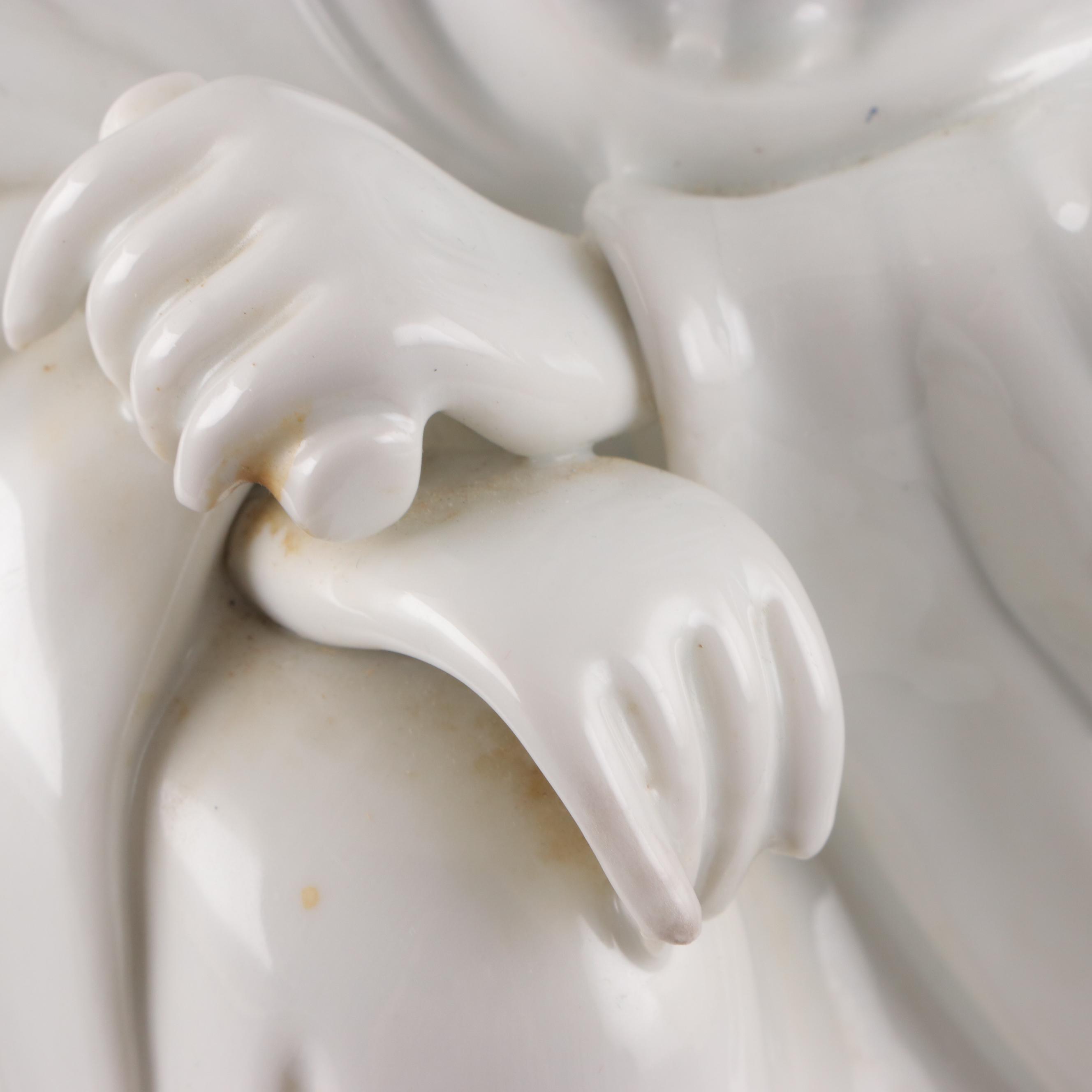 Chinese Porcelain Blanc de Chine Guanyin Figurine