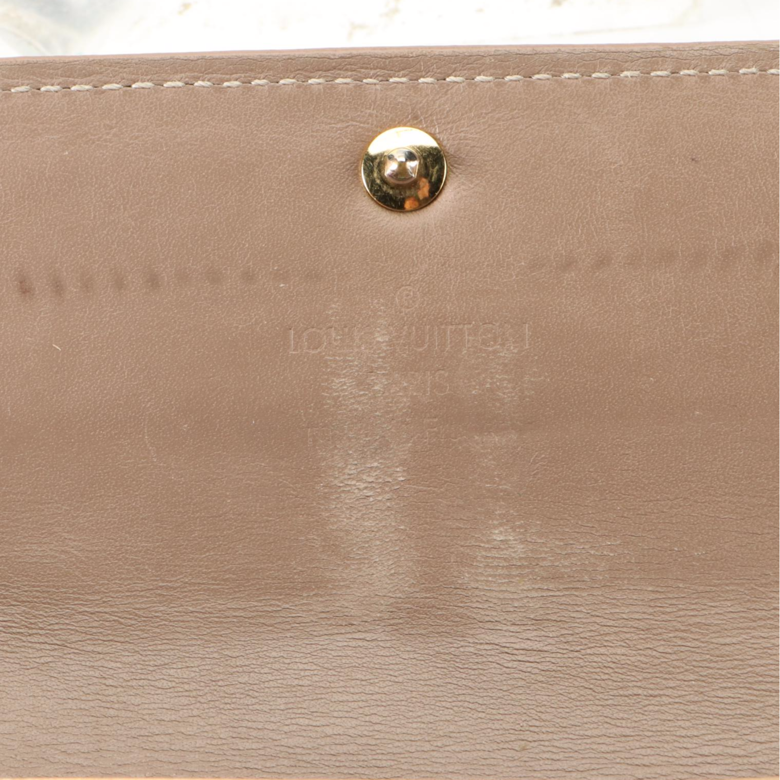 Louis Vuitton Portefeuille Sarah Wallet in Monogram Vernis