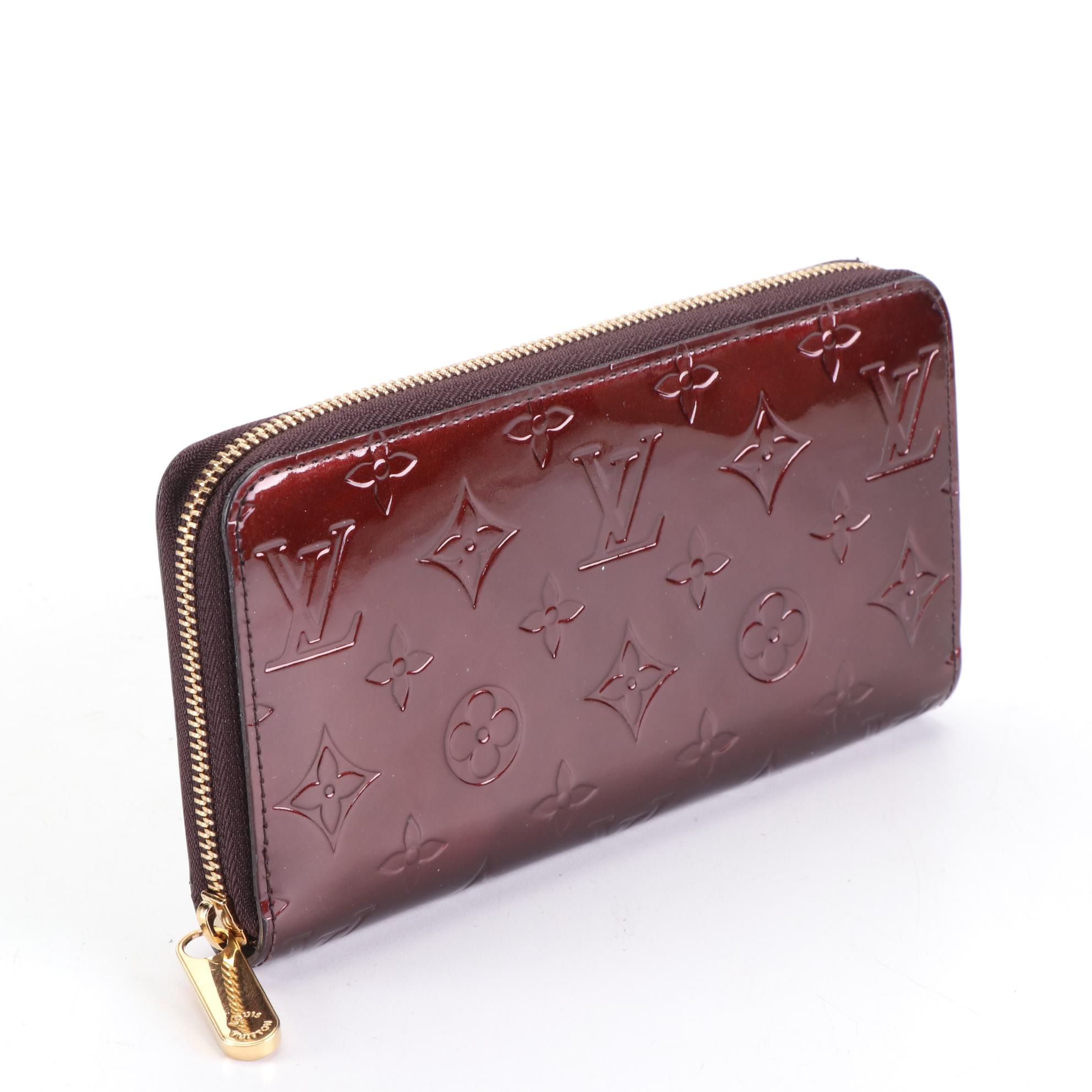 Louis Vuitton Zippy Wallet in Monogram Vernis Leather