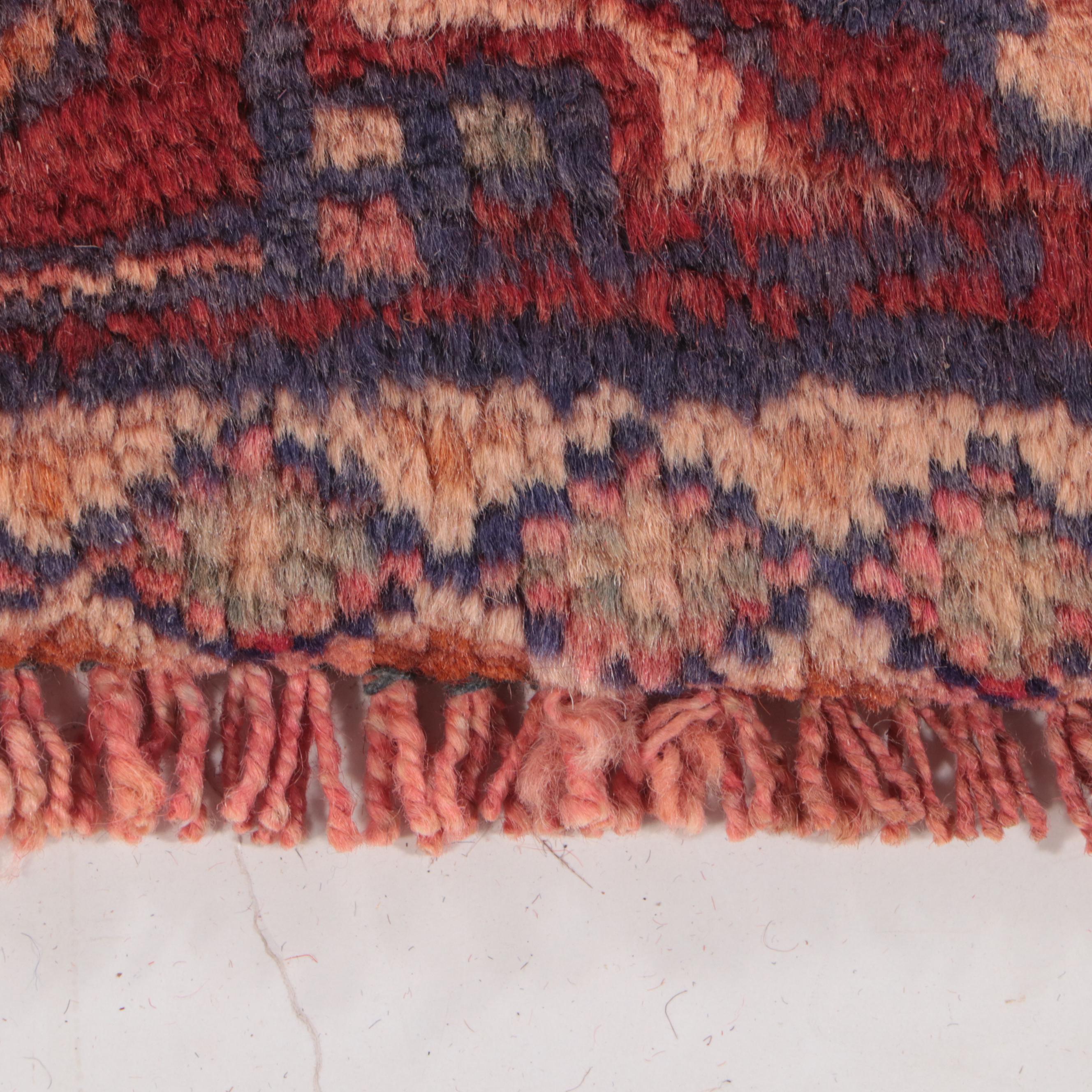 4'9 x 8'10 Hand-Knotted Persian Qashqai Area Rug