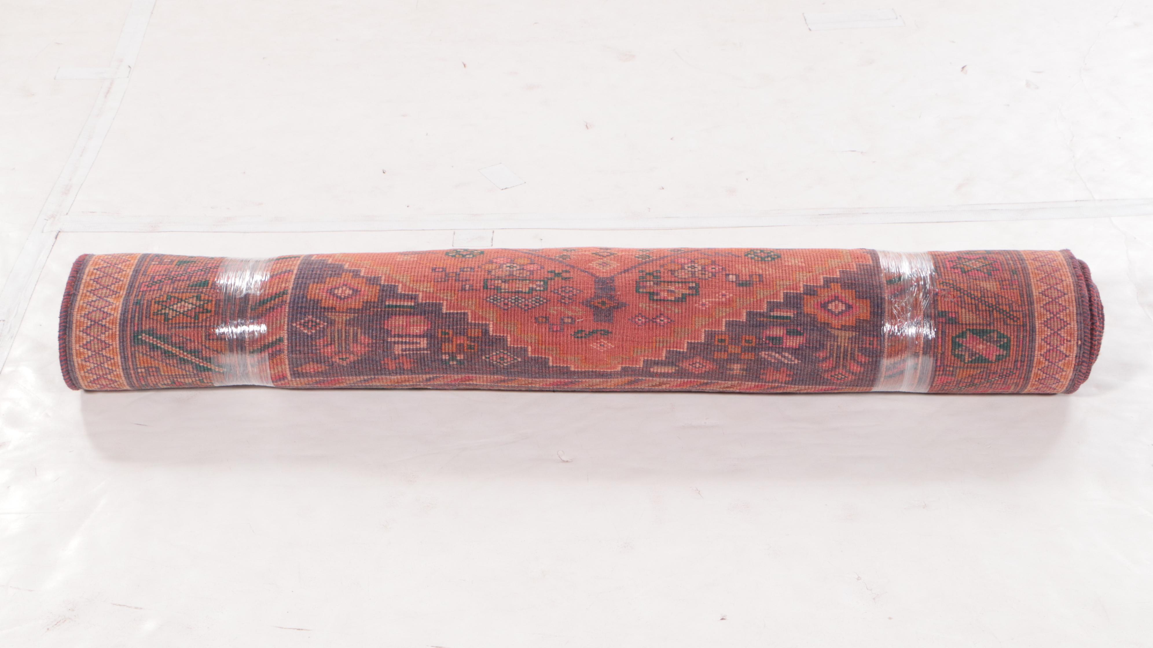 4'9 x 8'10 Hand-Knotted Persian Qashqai Area Rug