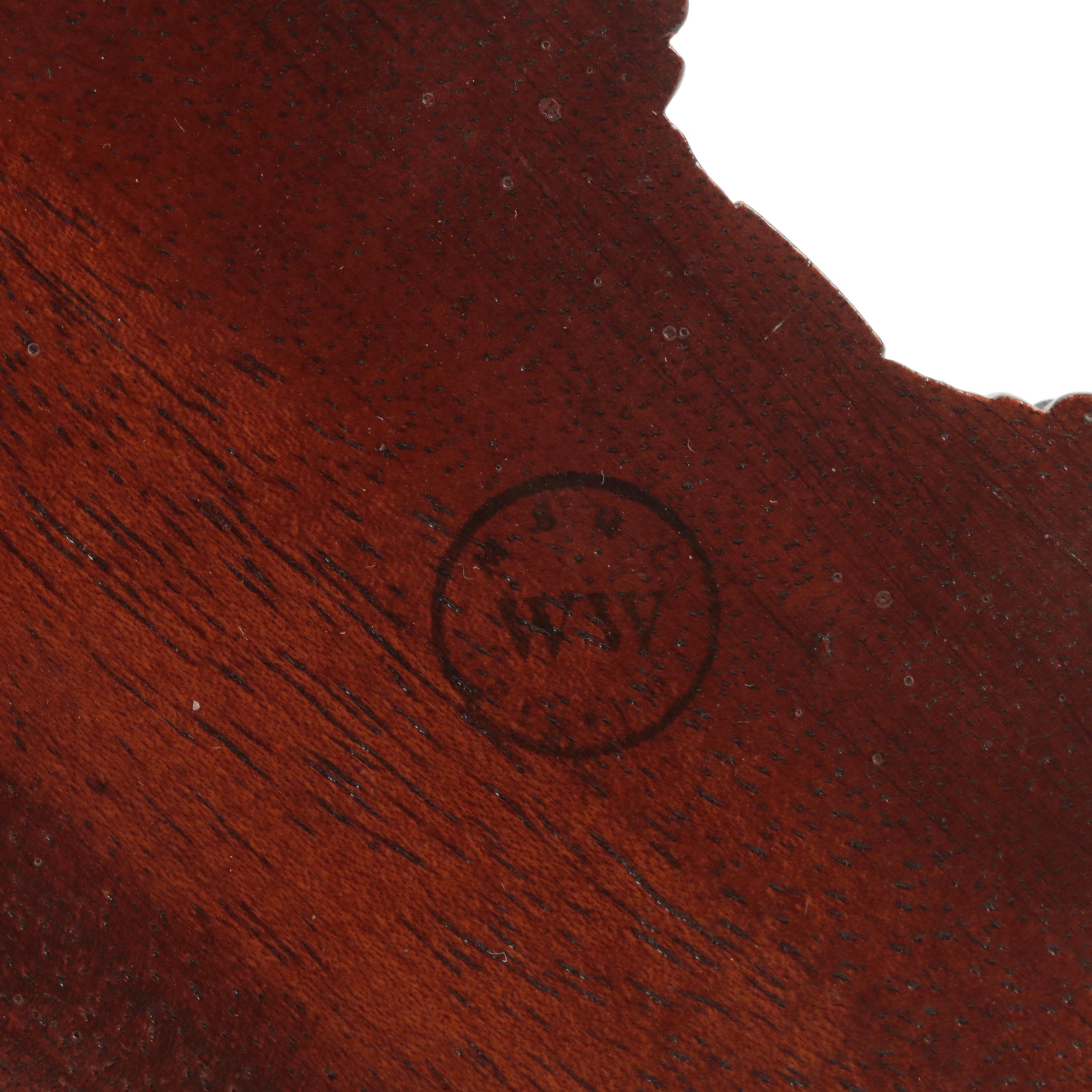 Neoclassical Style Wall Shelves with Decorative Box