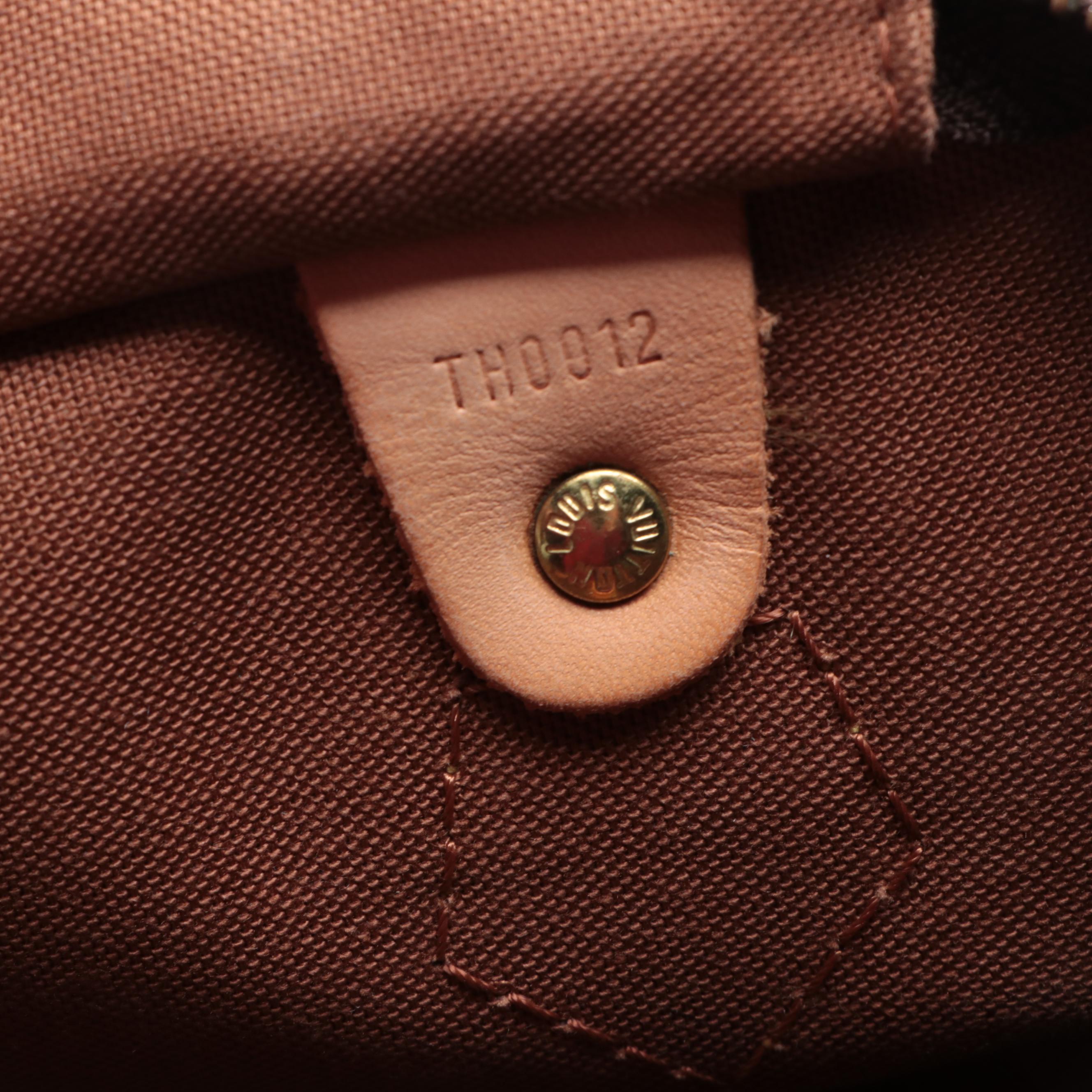 Louis Vuitton Speedy 30 in Monogram Canvas and Vachetta Leather