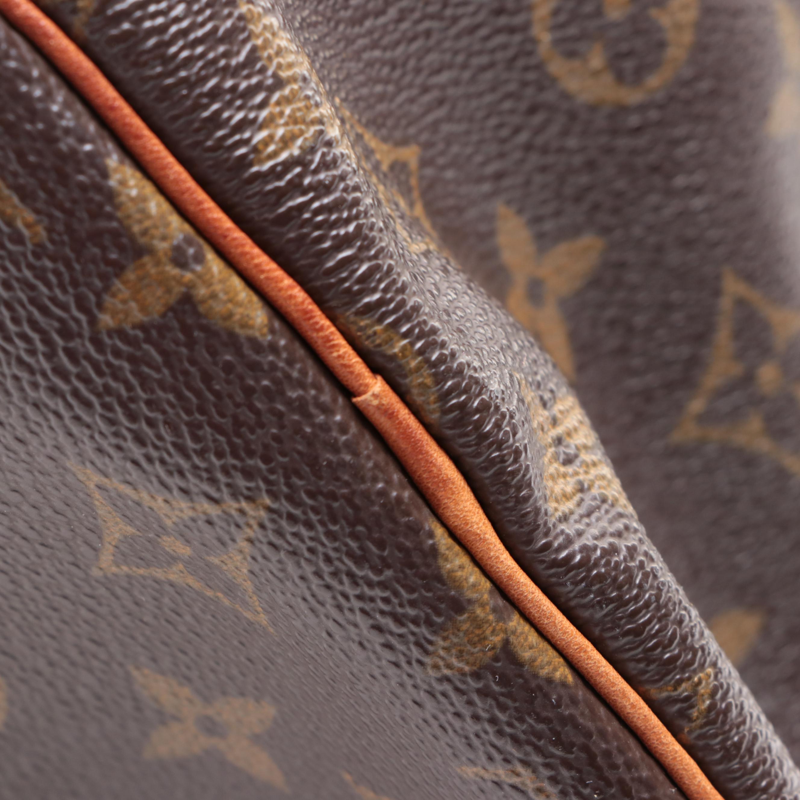 Louis Vuitton Speedy 30 in Monogram Canvas and Vachetta Leather