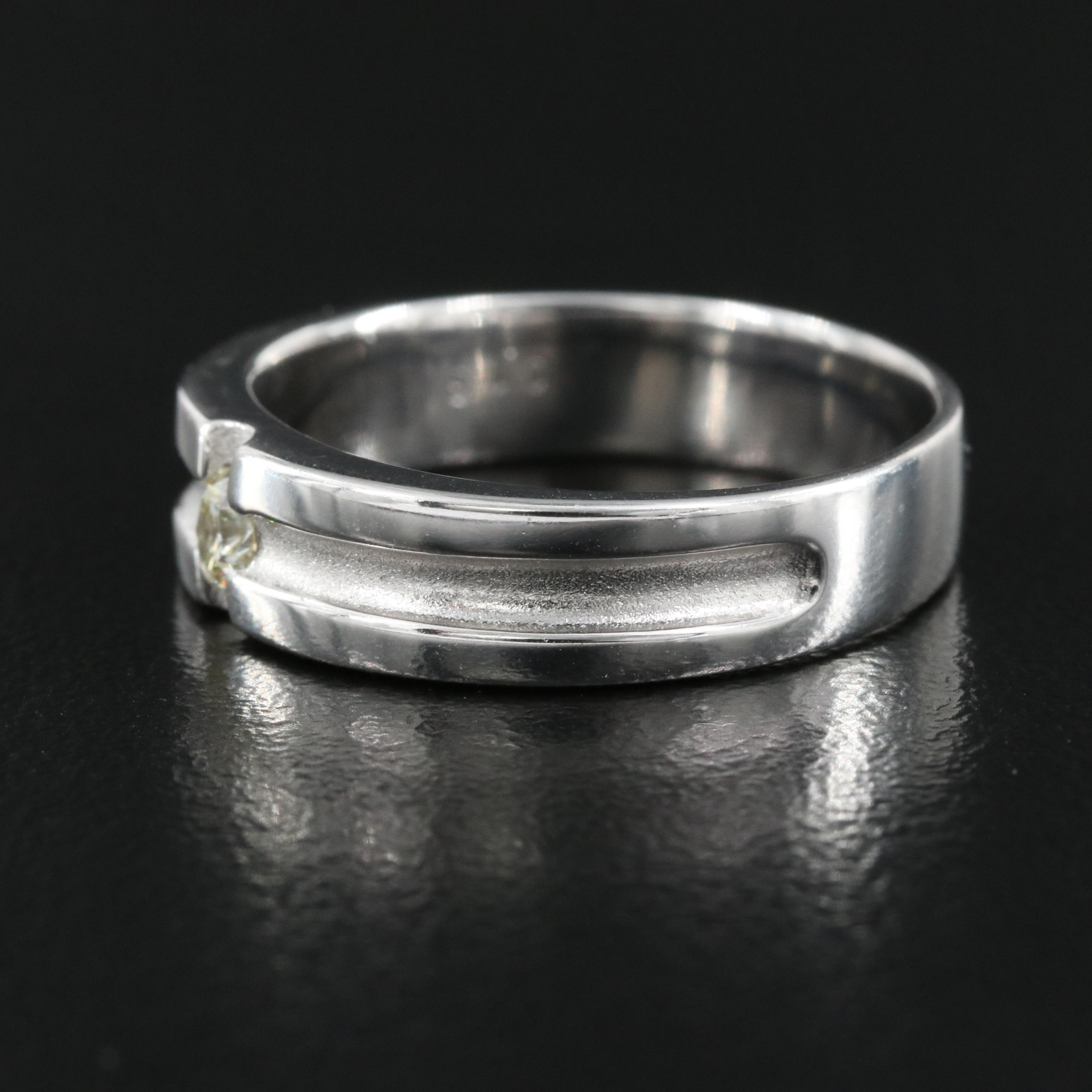 18K 0.16 CT Diamond Band