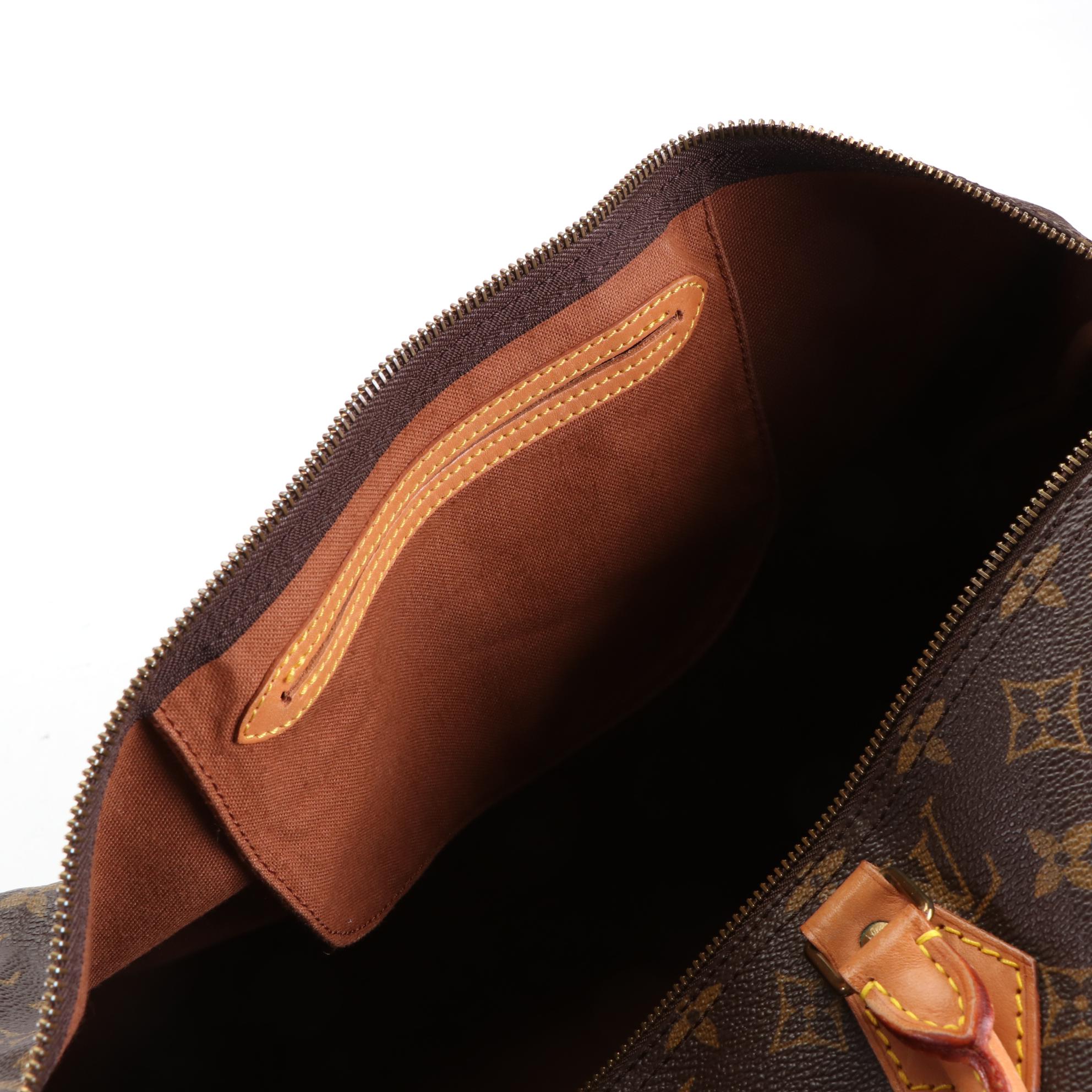 Louis Vuitton Speedy 40 in Monogram Canvas and Vachetta Leather