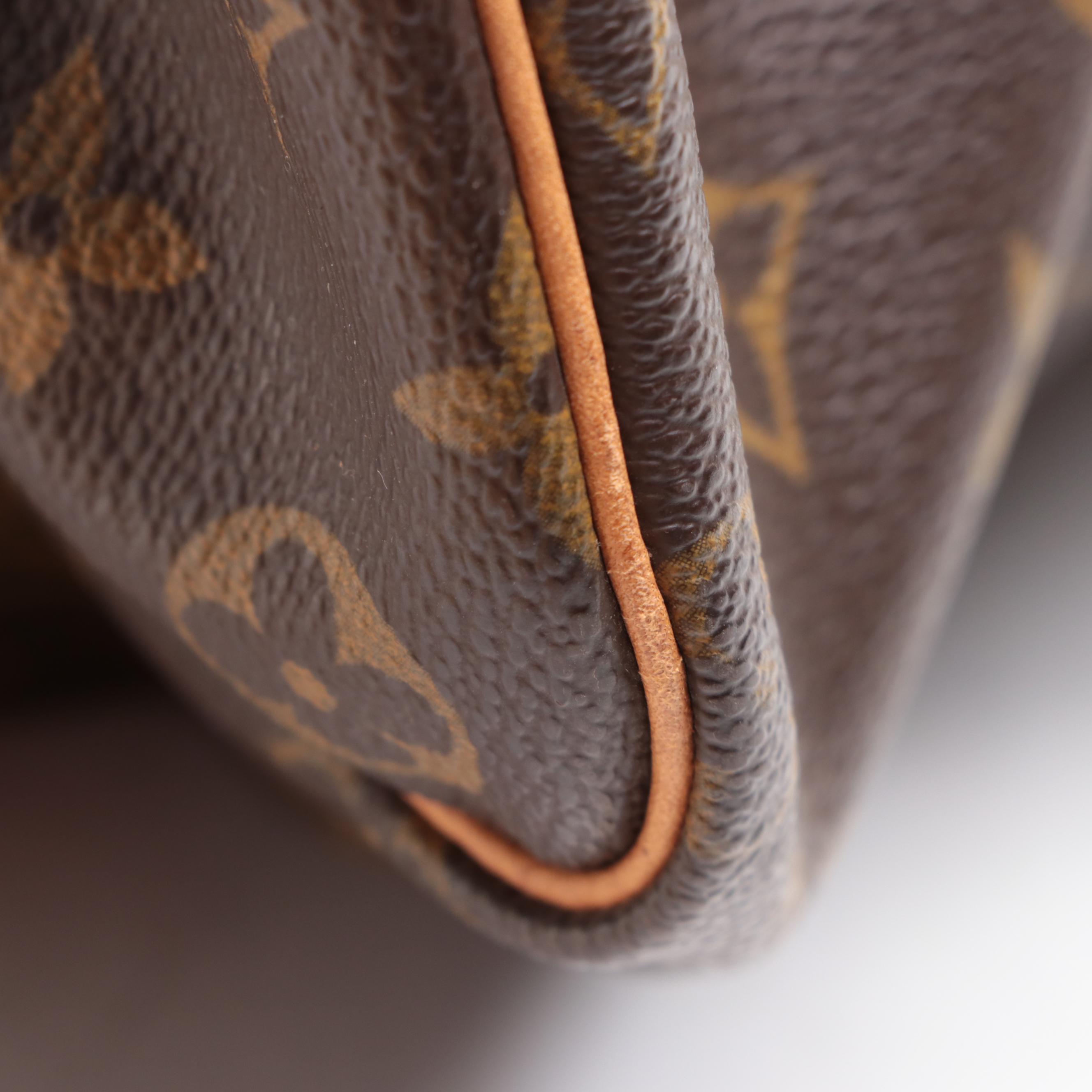 Louis Vuitton Speedy 40 in Monogram Canvas and Vachetta Leather