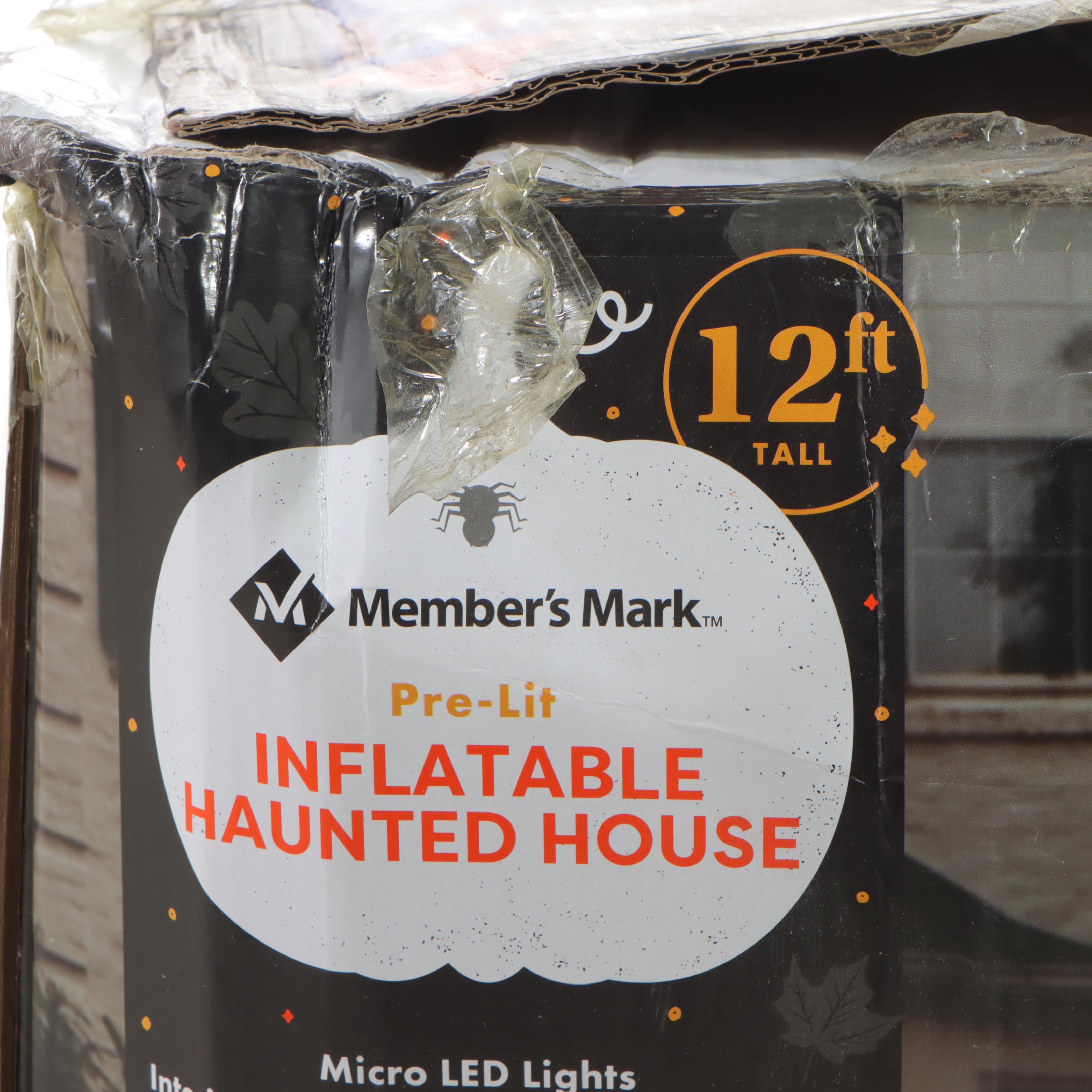 Member's Mark 12' Pre-Lit Inflatable Haunted House