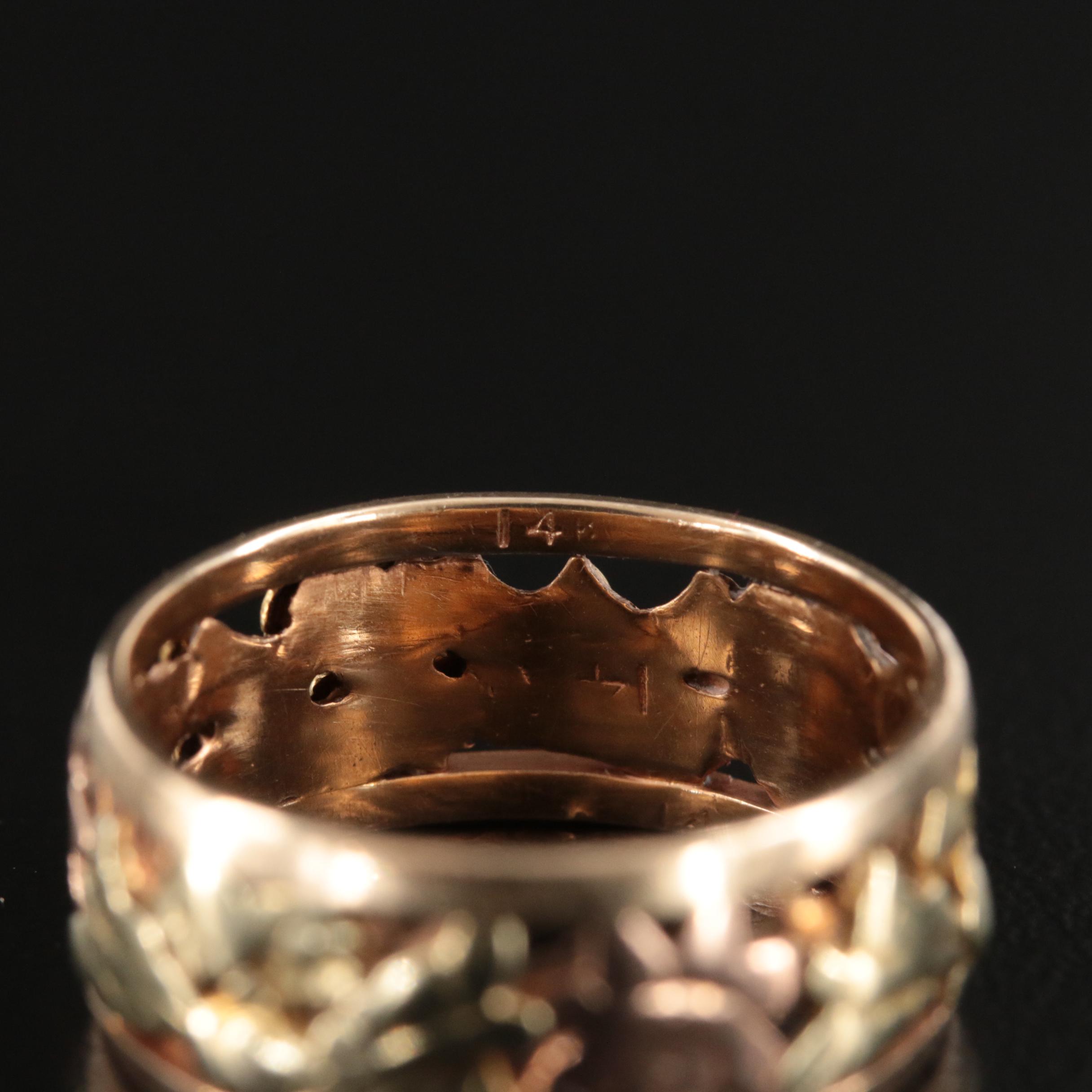 14K Tri-Color Foliate Band
