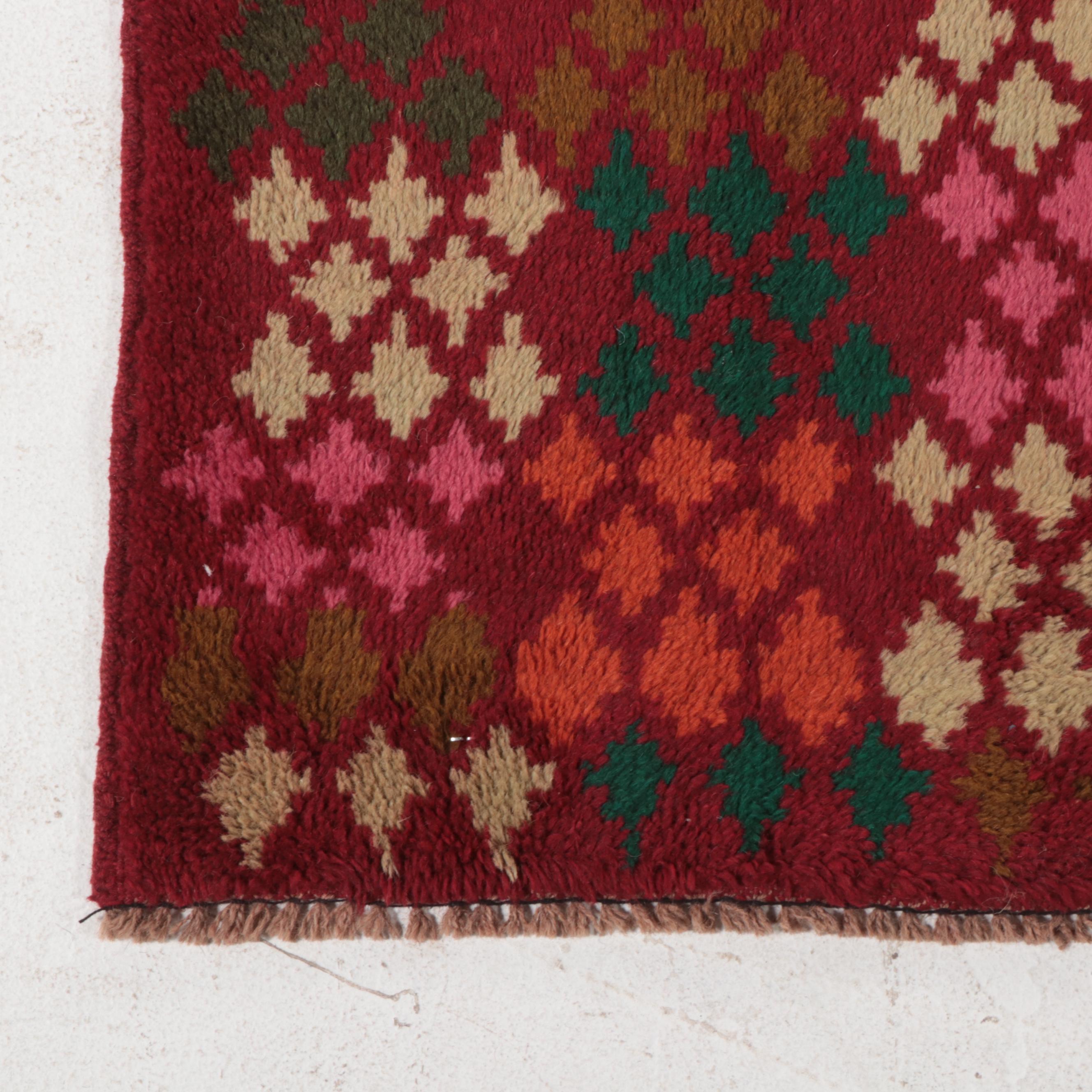 6'5 x 8'2 Hand-Knotted Persian Baluch Area Rug