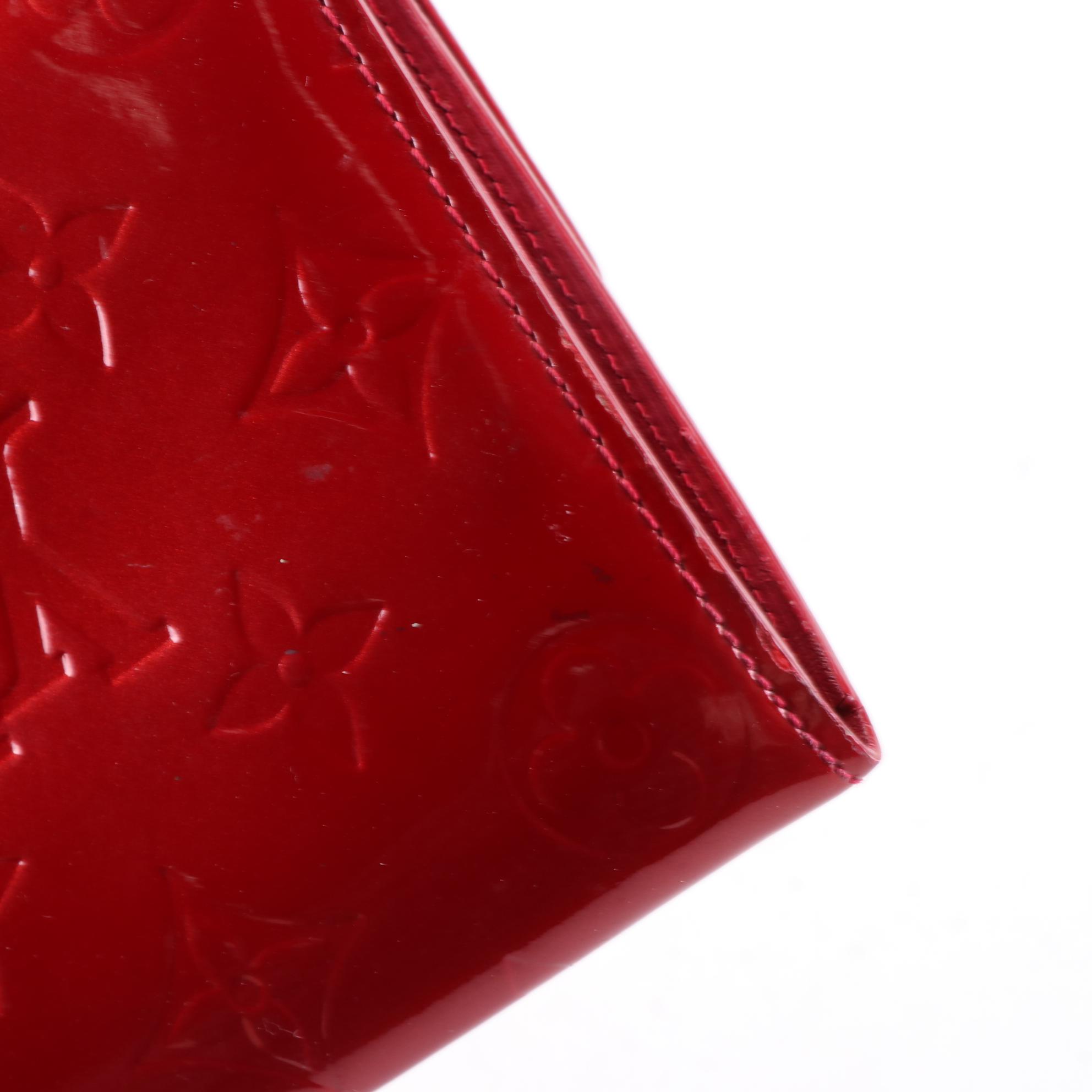 Louis Vuitton Sarah Wallet in Monogram Vernis