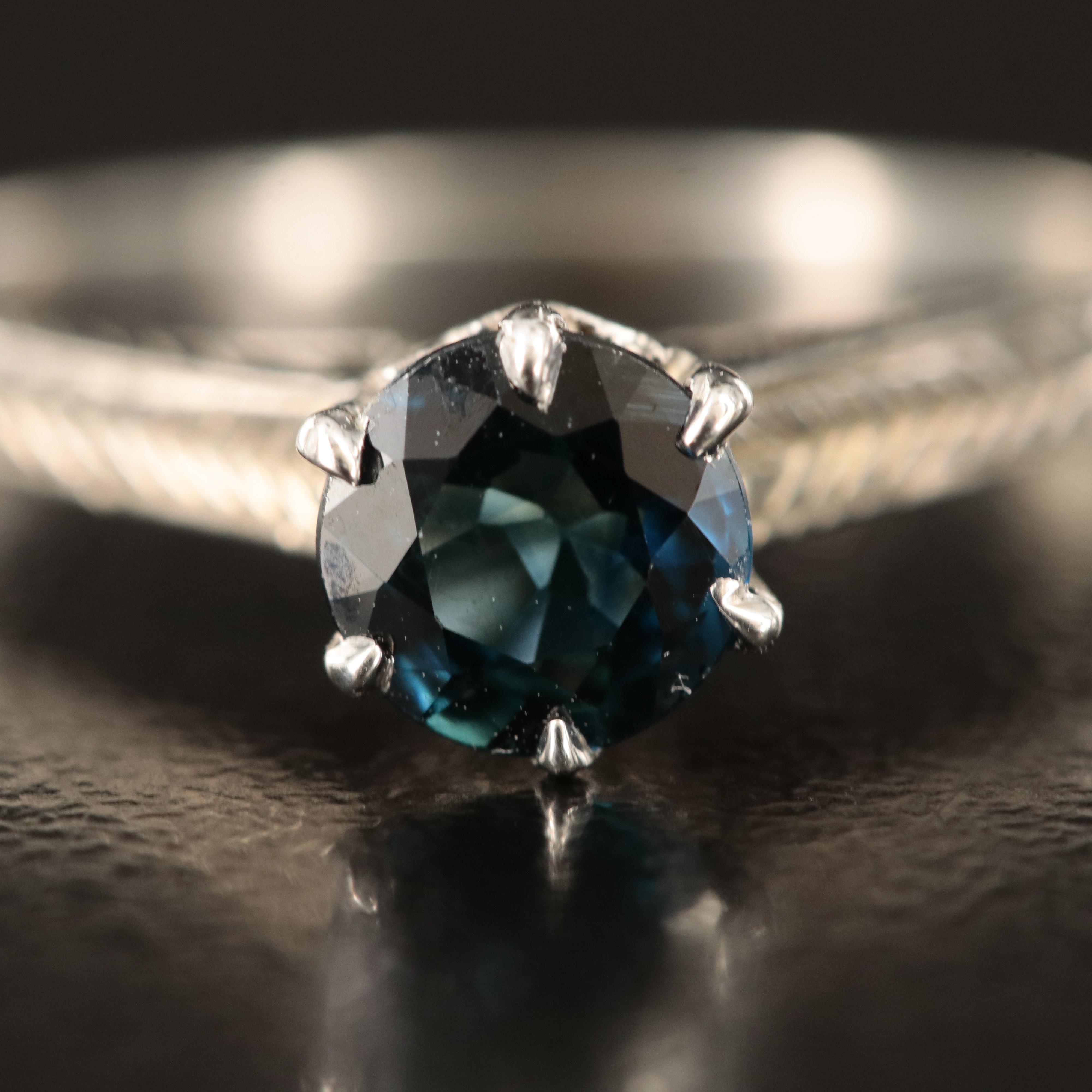 Vintage 18K Sapphire Ring