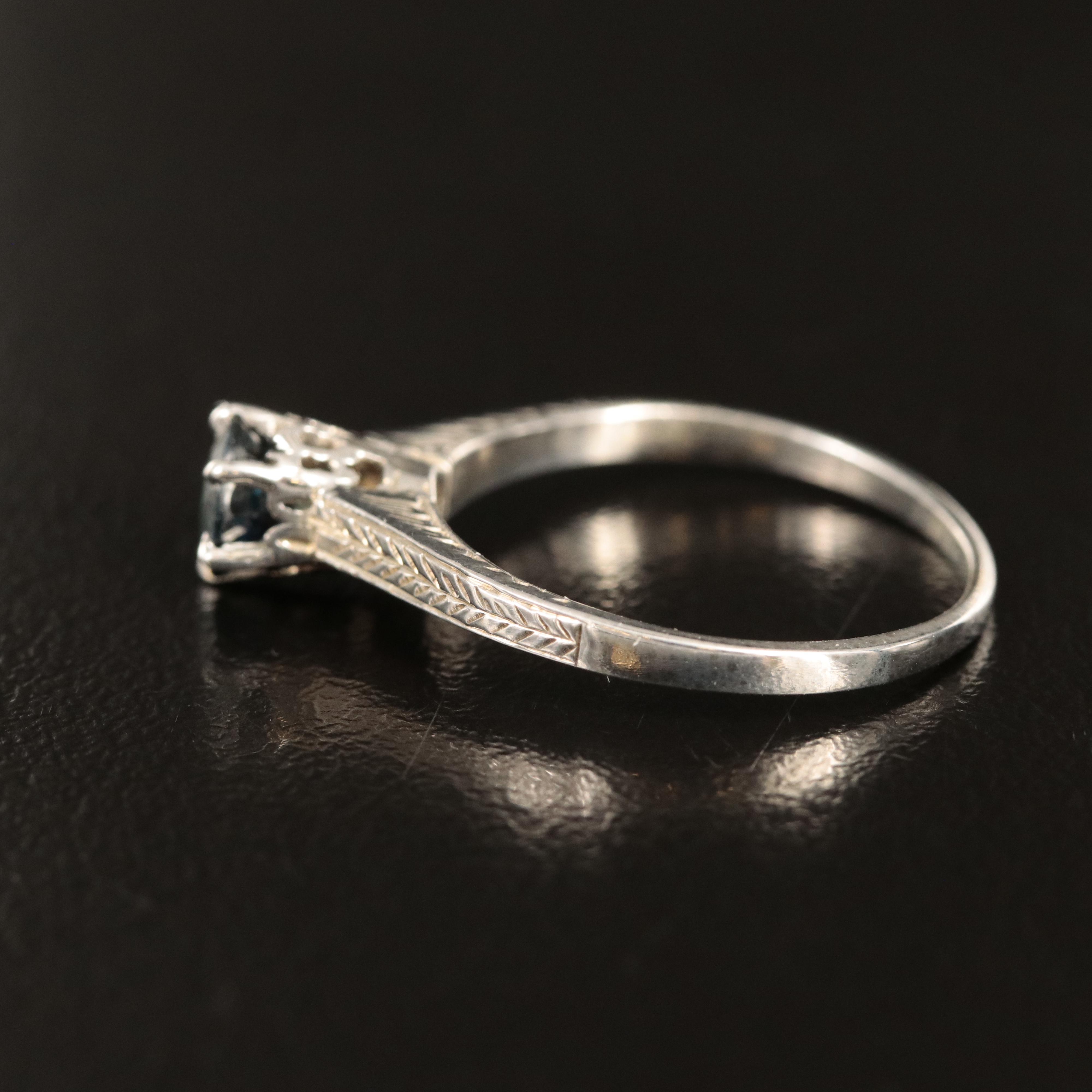 Vintage 18K Sapphire Ring