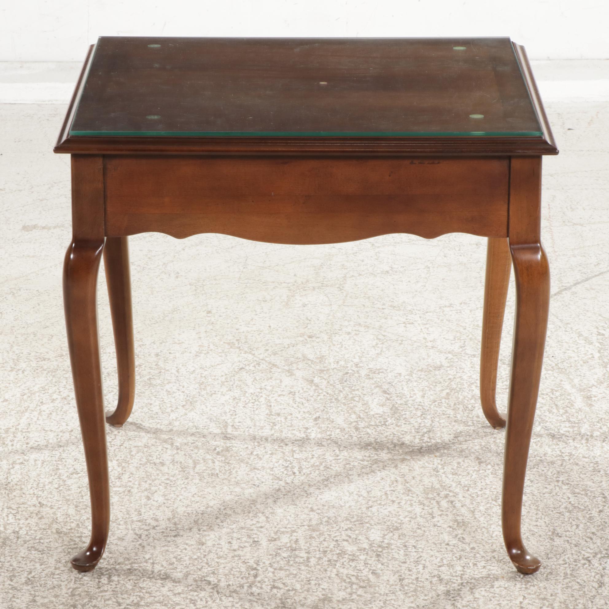Lane Queen Anne Style Walnut Side Table, Late 20th Century