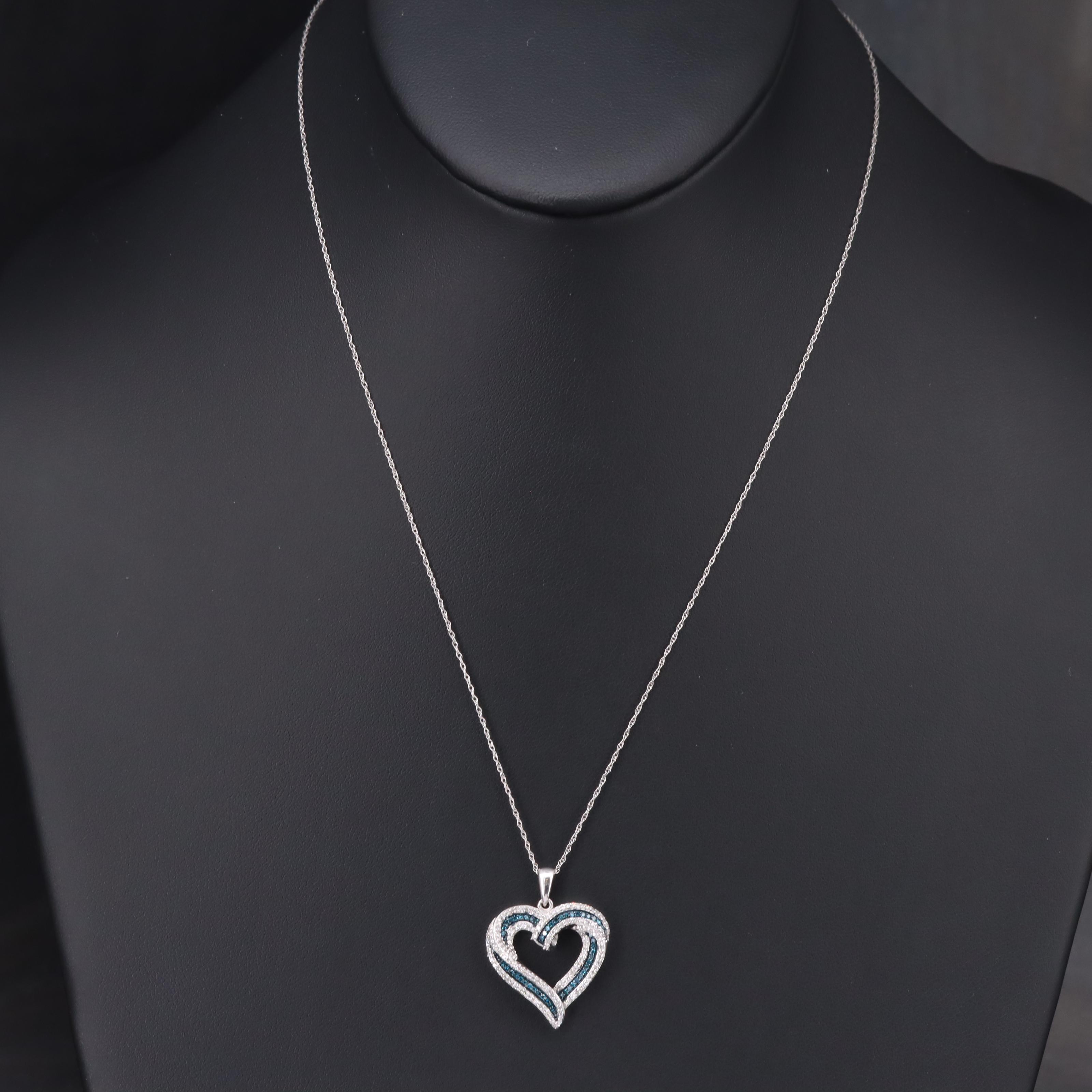 10K 0.51 CTW Diamond Heart Pendant Necklace