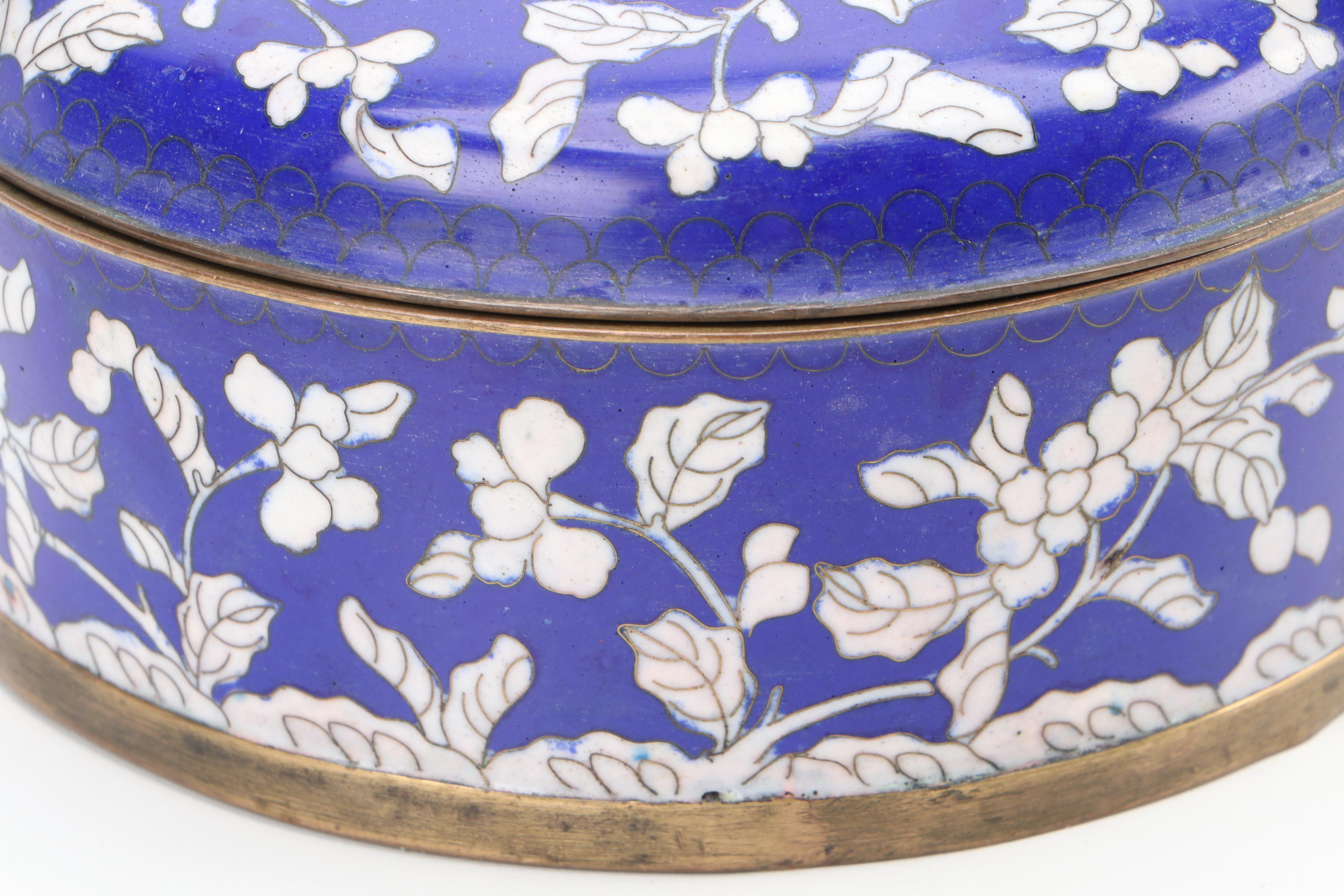 Chinese Cloisonné Guardian Lion Finial Box and More Décor