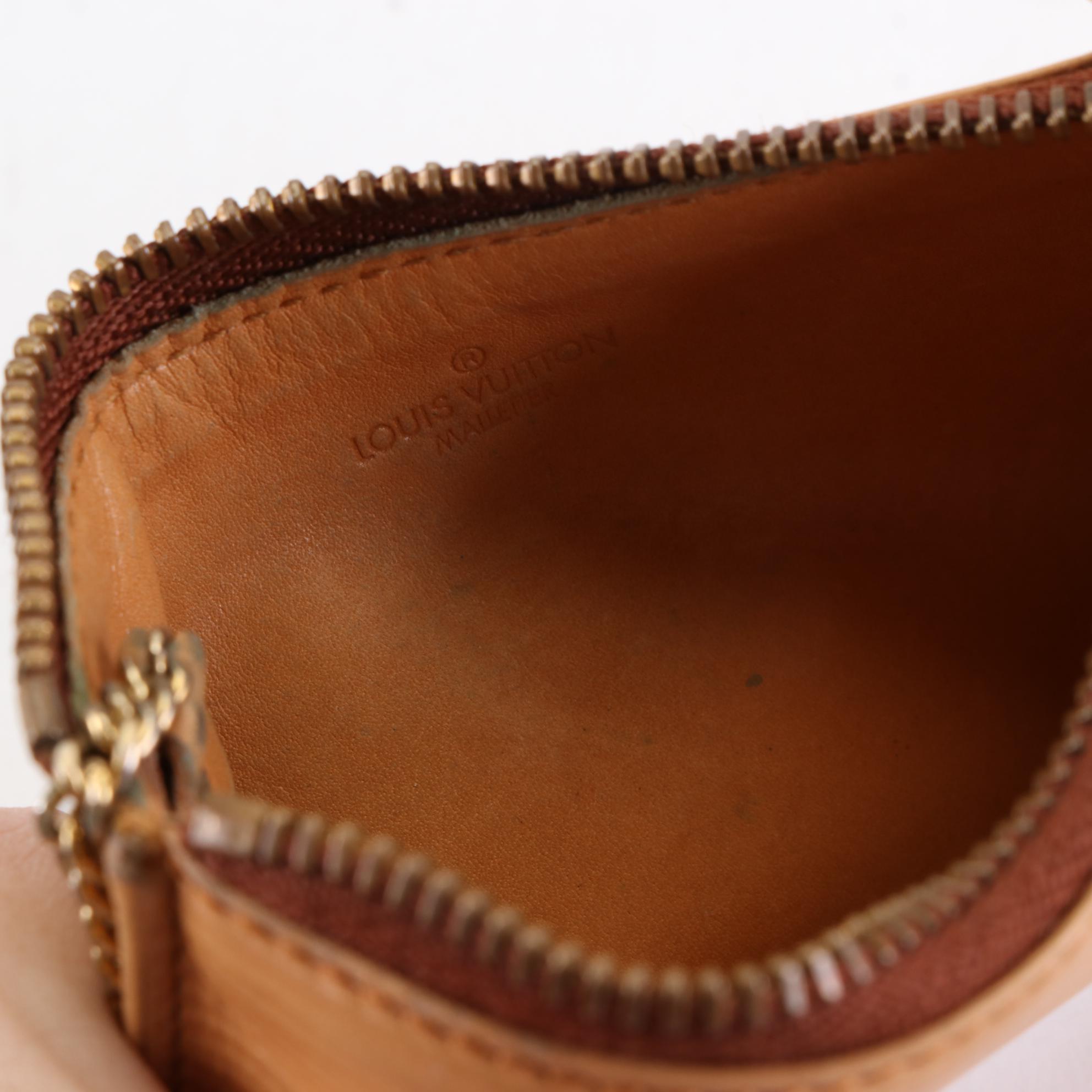 Louis Vuitton Pochette Clés in Winnipeg Sable Epi Leather