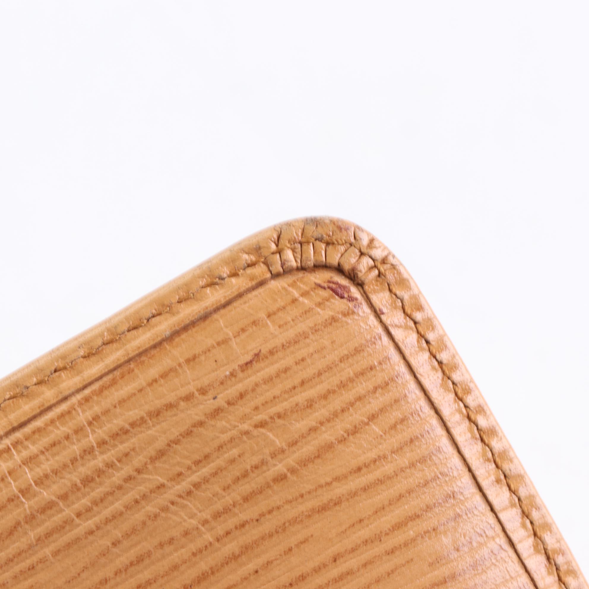 Louis Vuitton Pochette Clés in Winnipeg Sable Epi Leather