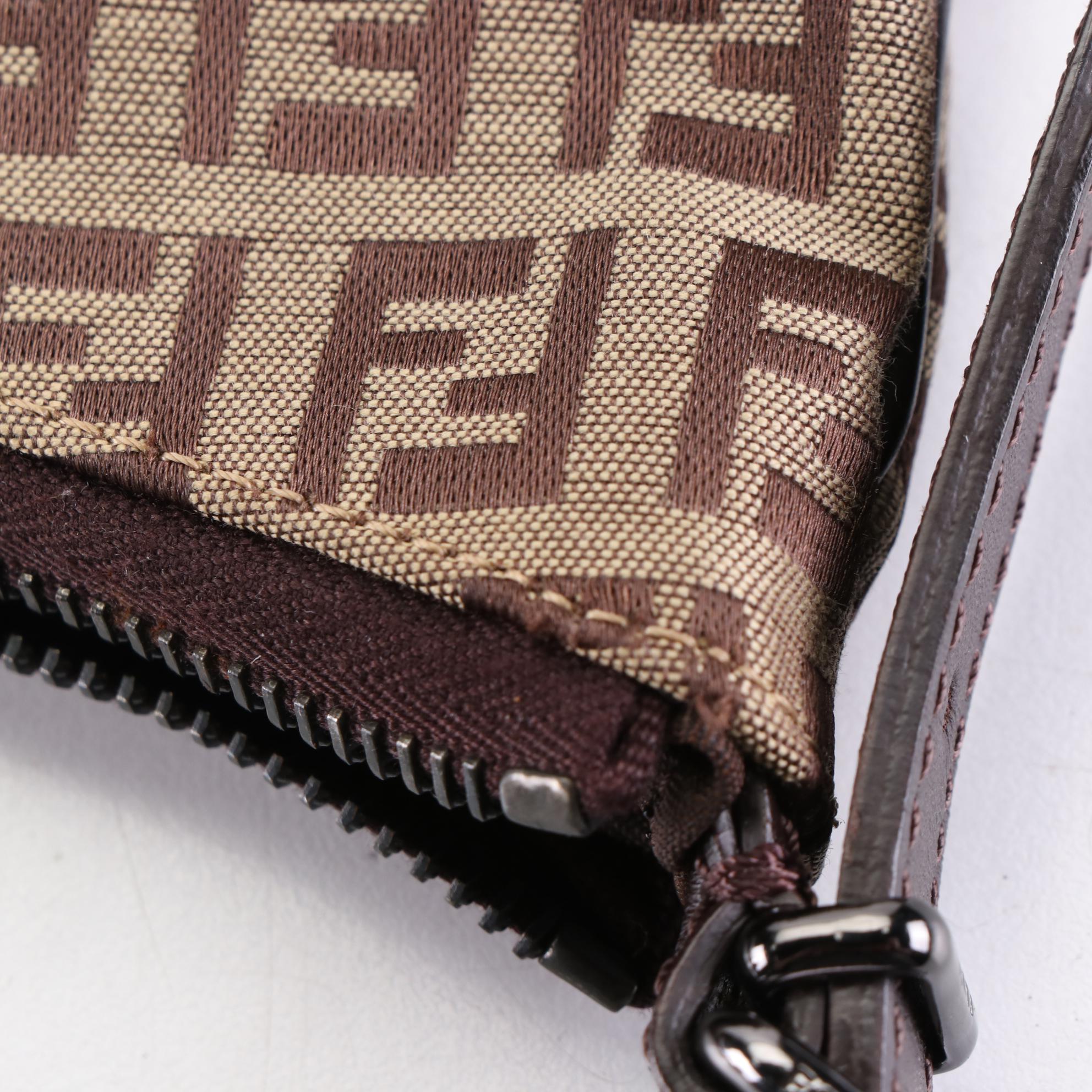 Fendi Shoulder Bag in Zucchino Canvas and Leather