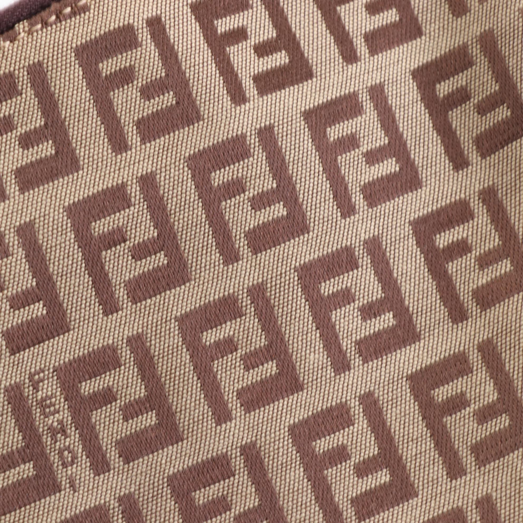 Fendi Shoulder Bag in Zucchino Canvas and Leather