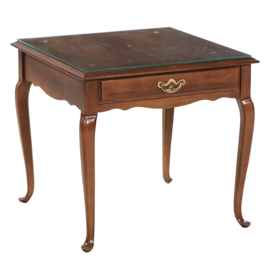 Lane Queen Anne Style Walnut Side Table, Late 20th Century