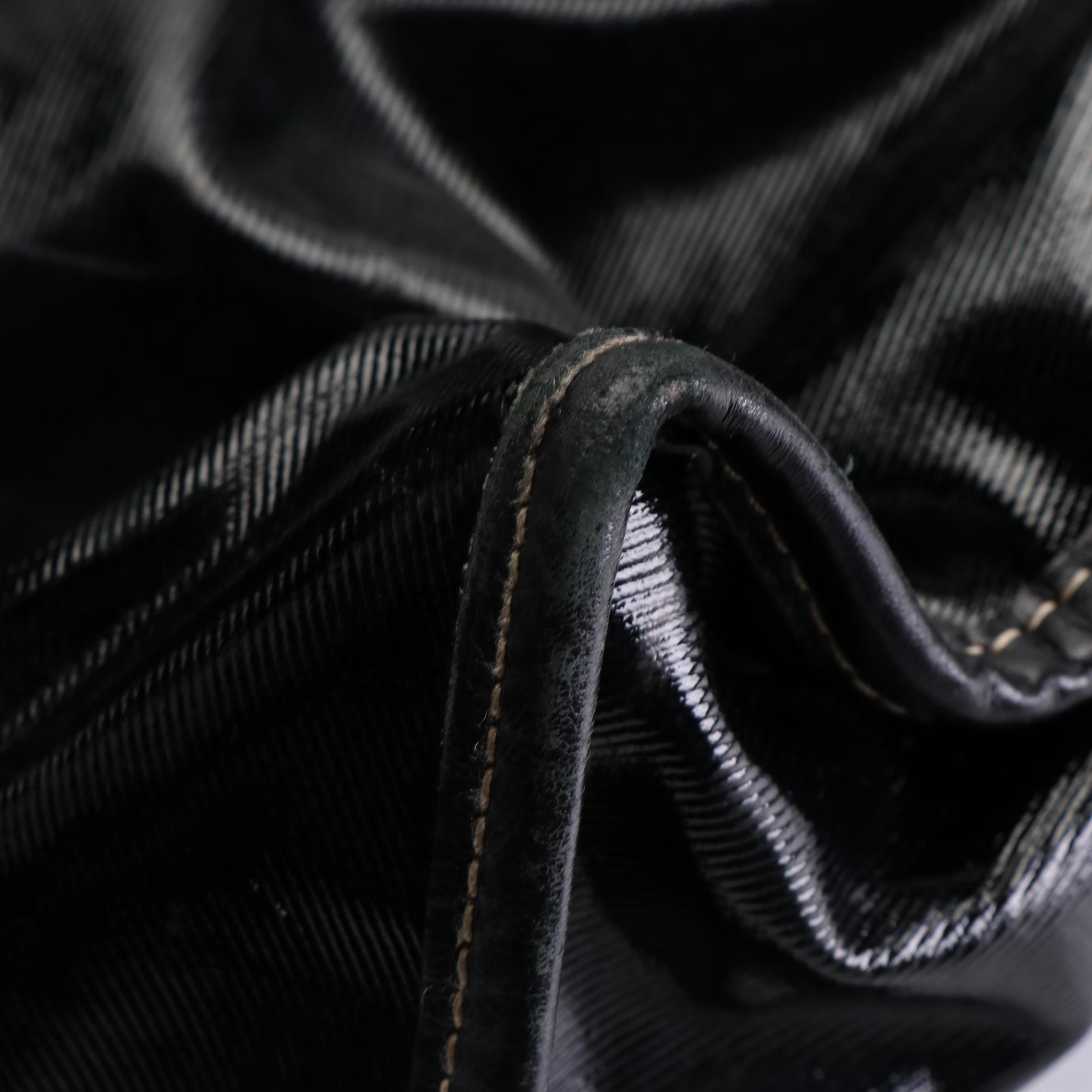 Gucci Hysteria Zip Top Tote in High Shine and Leather