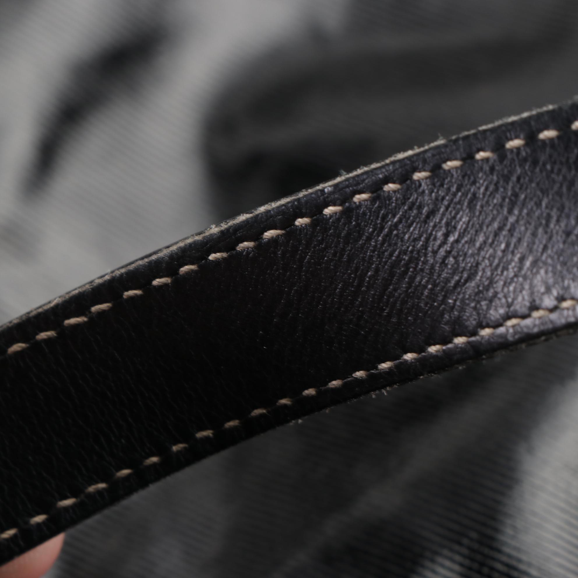 Gucci Hysteria Zip Top Tote in High Shine and Leather