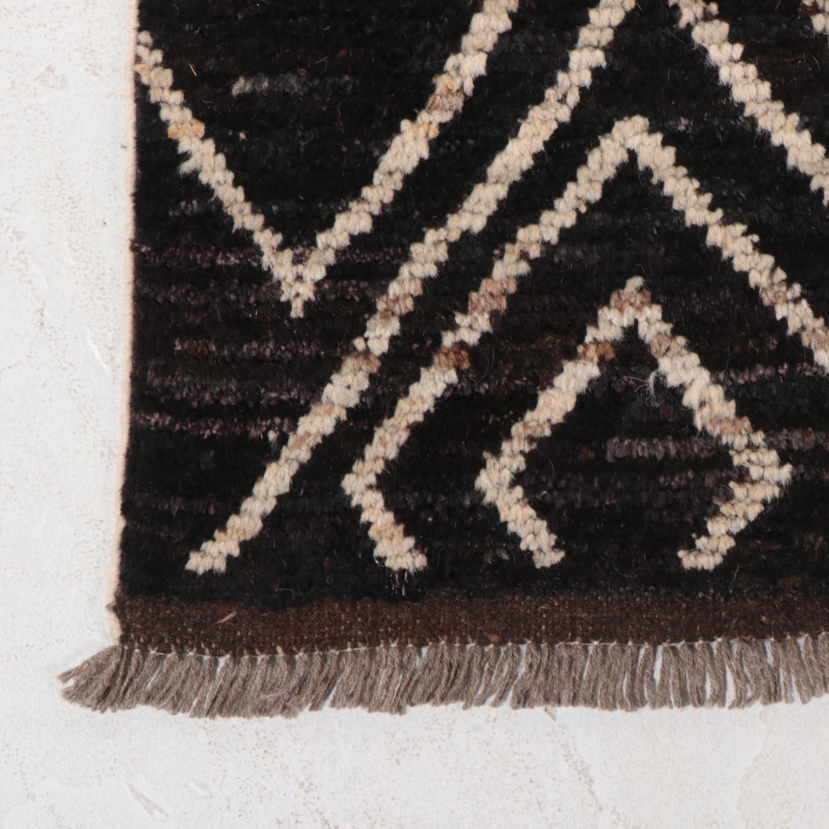 5'4 x 6'8 Hand-Knotted Moroccan Style Area Rug