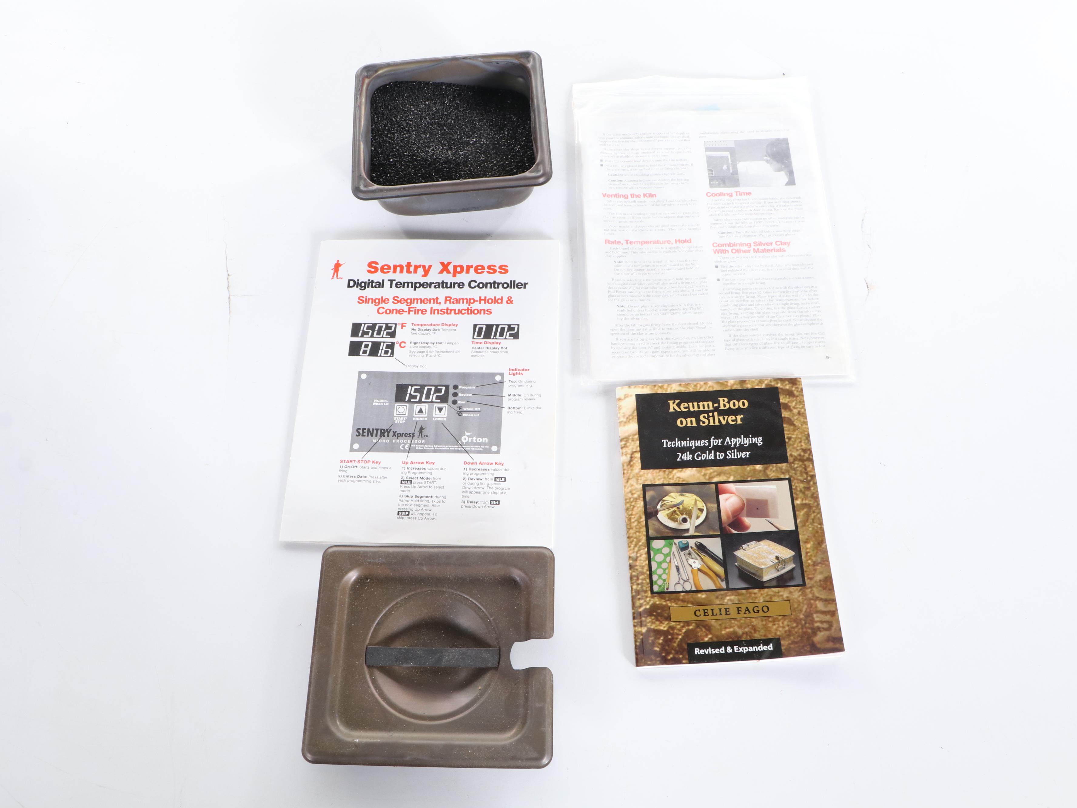 Paragon Model SC2 Portable Kiln with Pottery Making Supplies