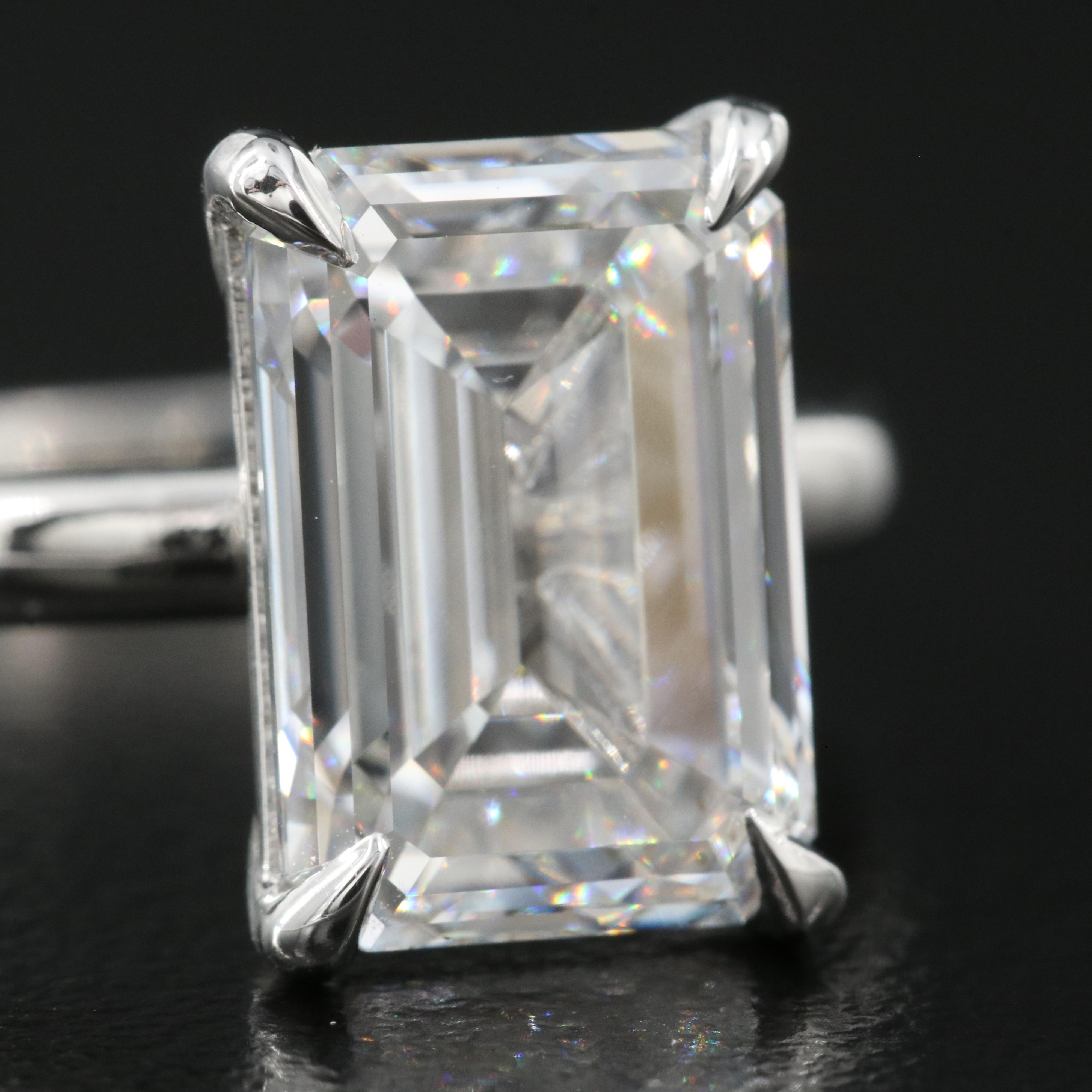 18K 5.01 CT Lab Grown Diamond Solitaire Ring with IGI Report