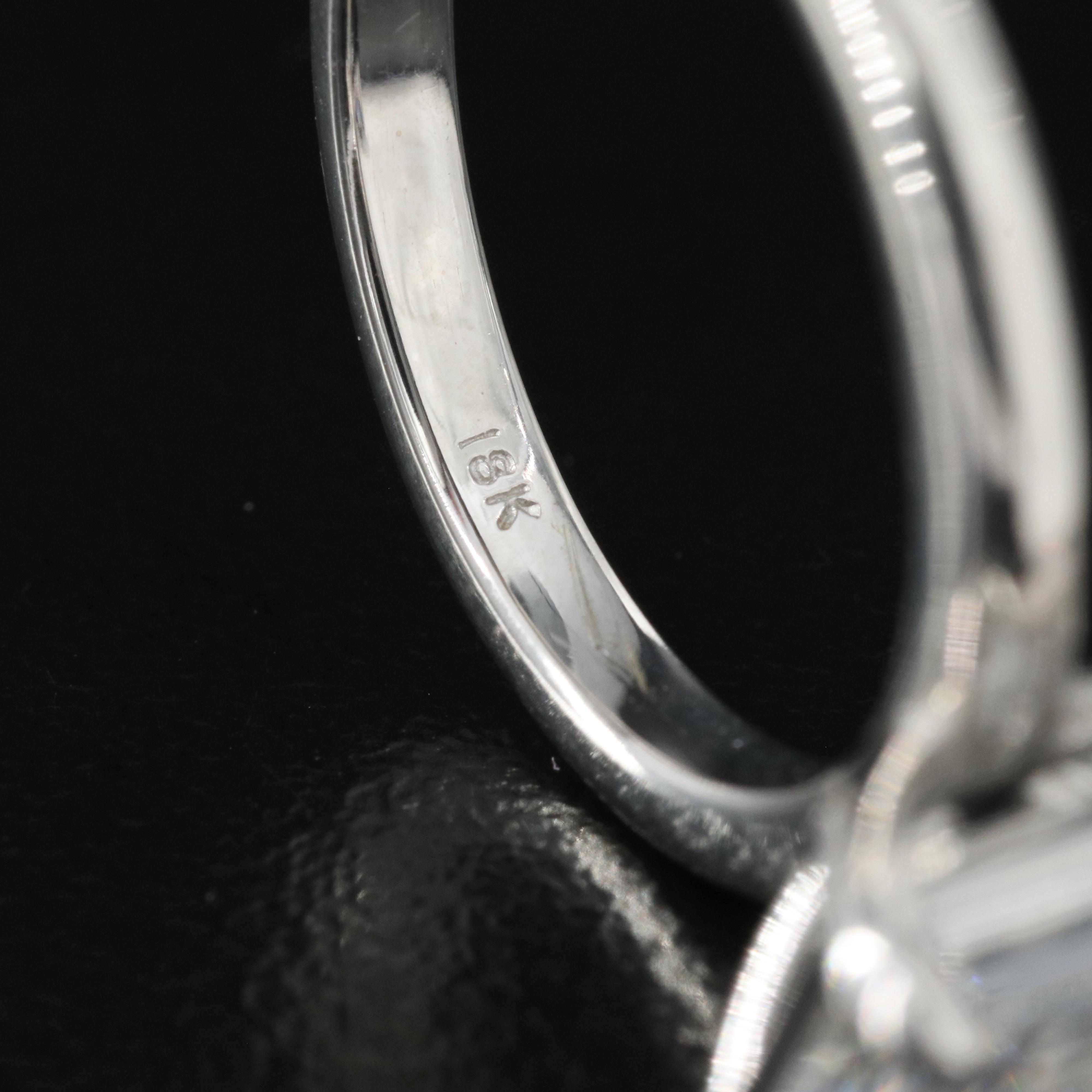 18K 5.01 CT Lab Grown Diamond Solitaire Ring with IGI Report