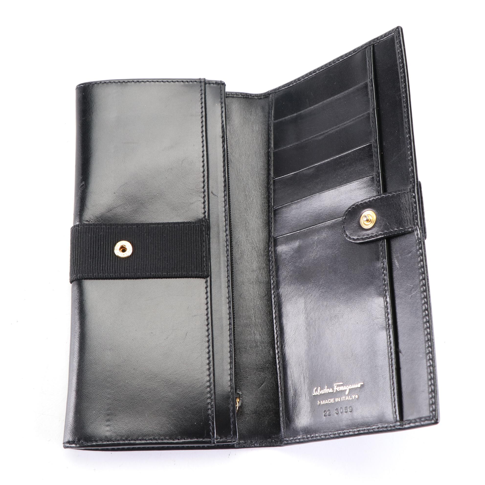 Salvatore Ferragamo Vara Bow Long Wallet in Smooth Leather