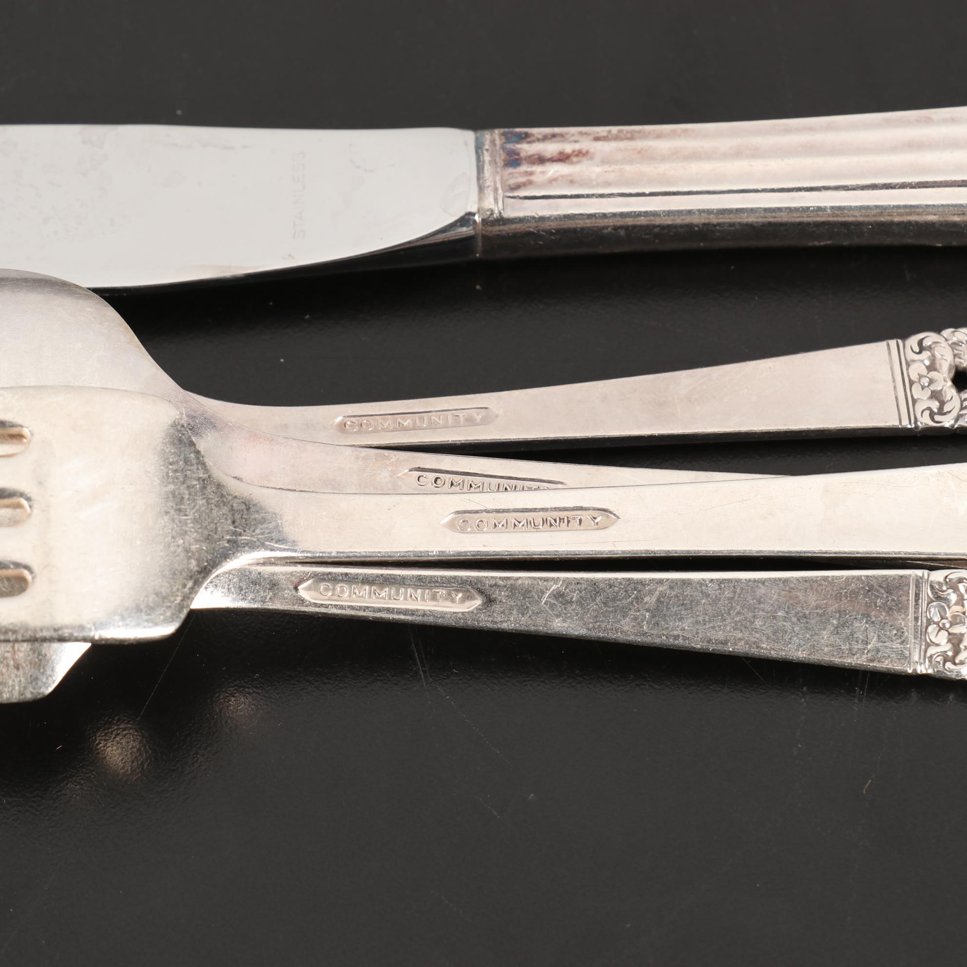 Oneida Silver "Coronation" Silver Plate Flatware in Wooden Case, 1936-2004