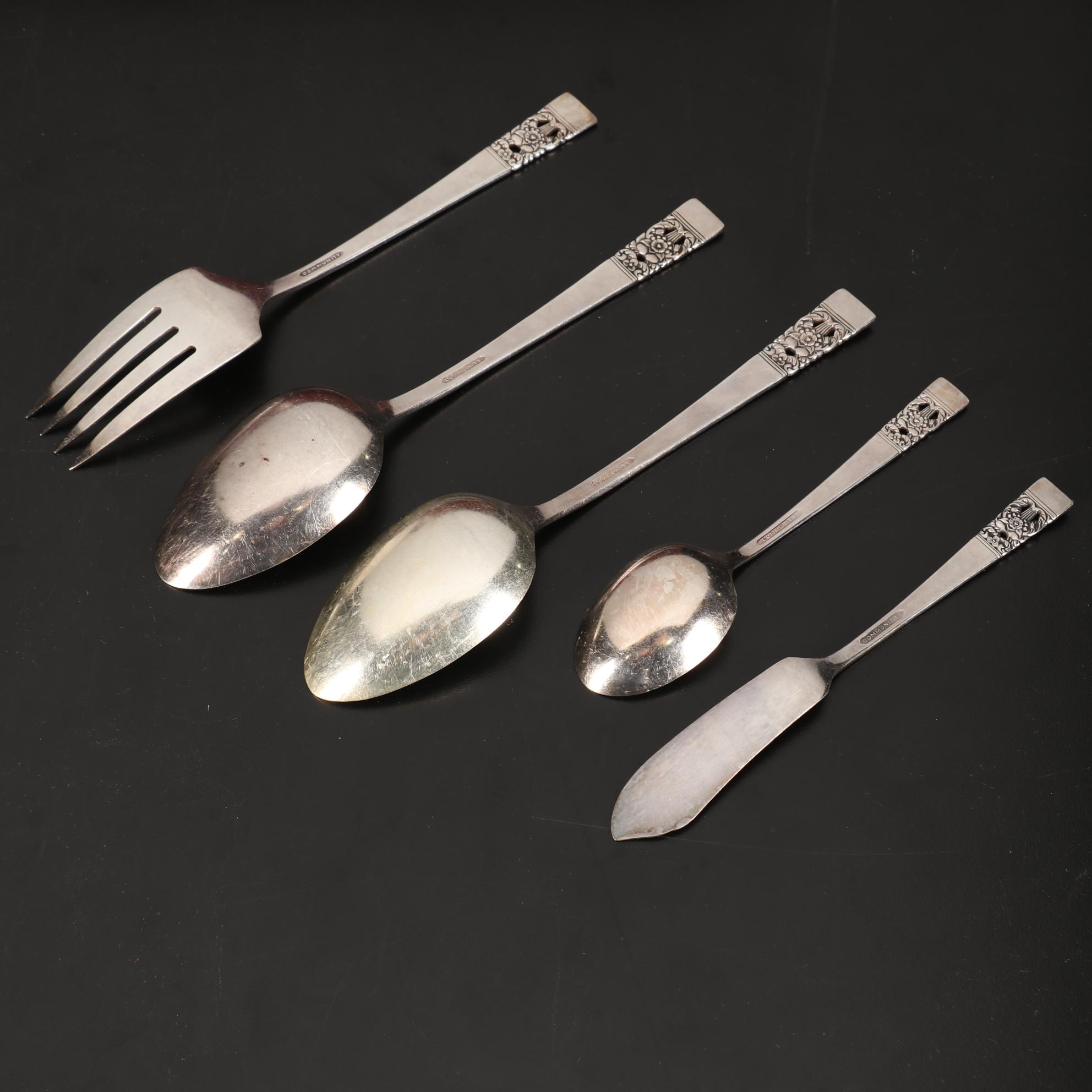 Oneida Silver "Coronation" Silver Plate Flatware in Wooden Case, 1936-2004