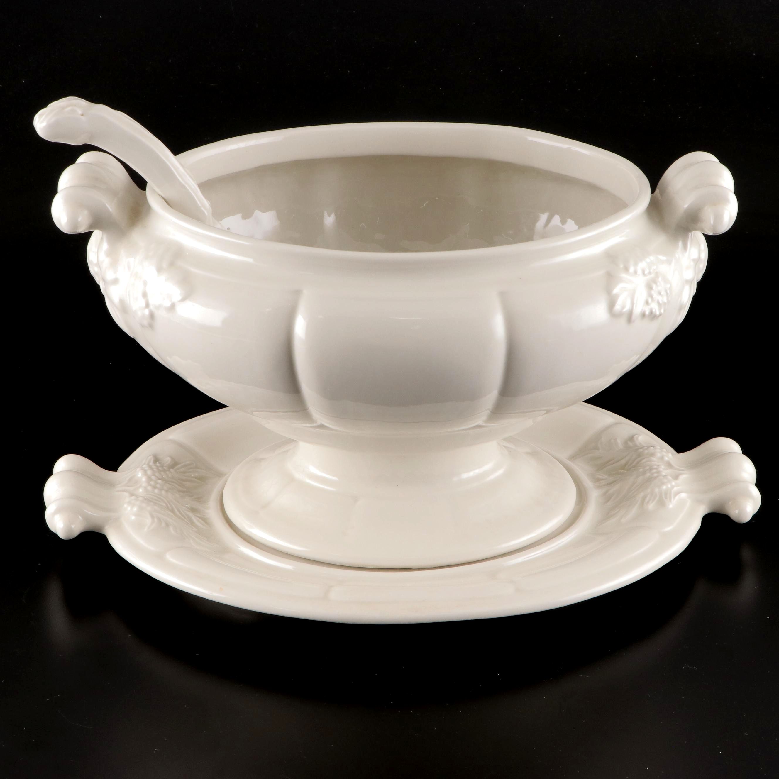 Red Cliff Pottery "Grape" Ironstone Soup Tureen on Platter, 1958-1978