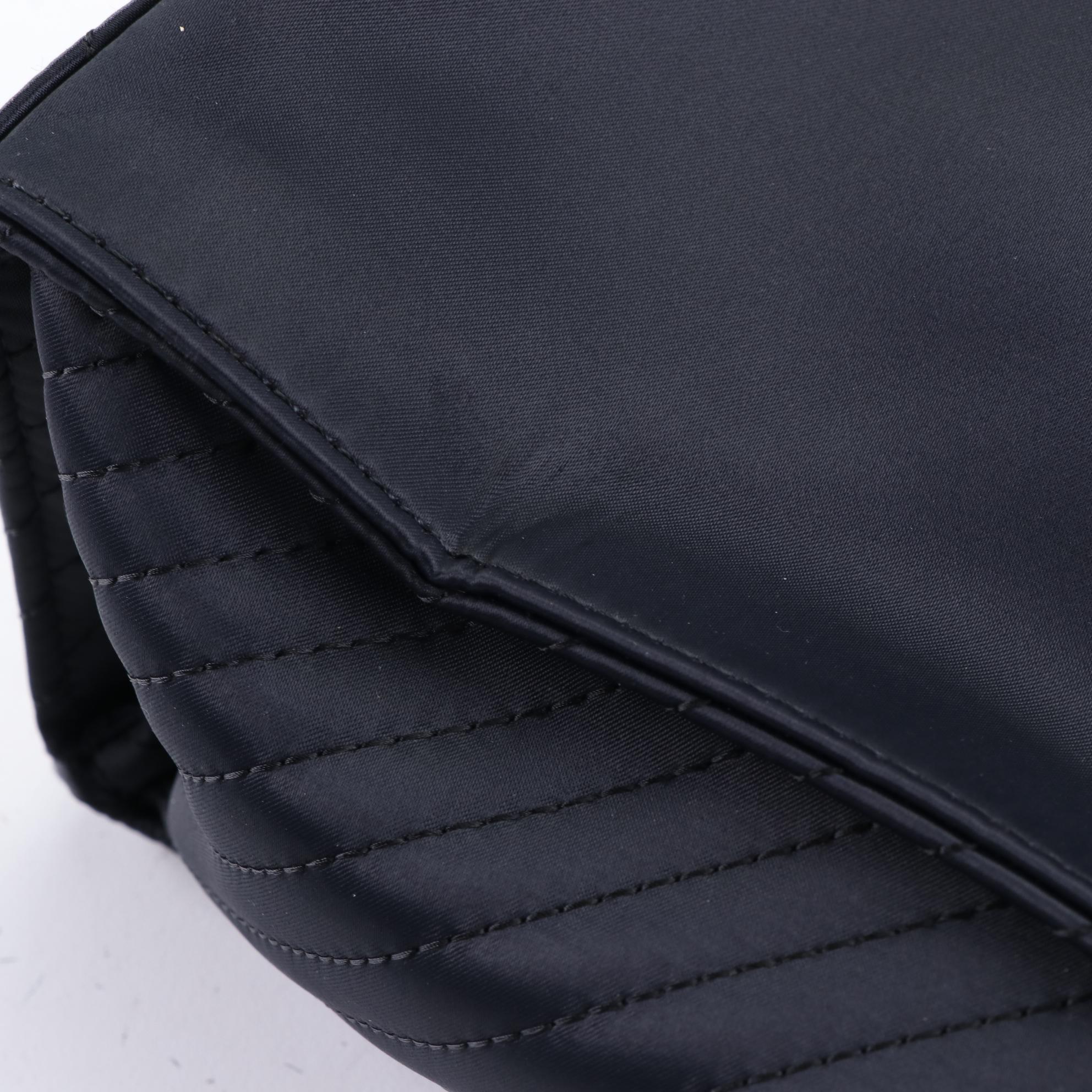 Yves Saint Laurent Shoulder Tote in Nylon and Leather