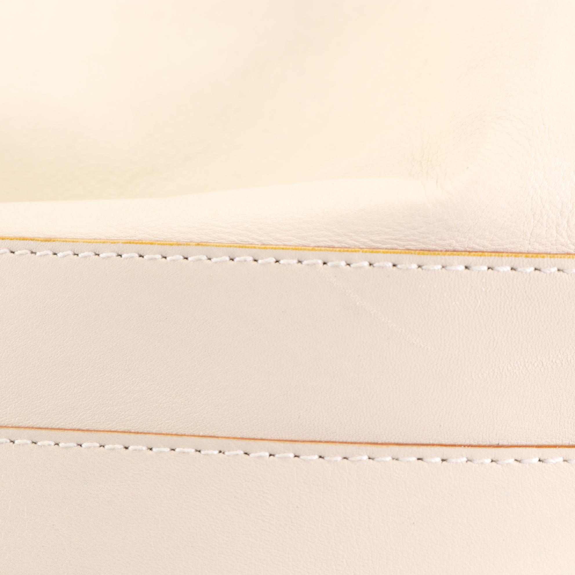 Gucci Bamboo Drawstring Bag in Leather with Detachable Shoulder Strap