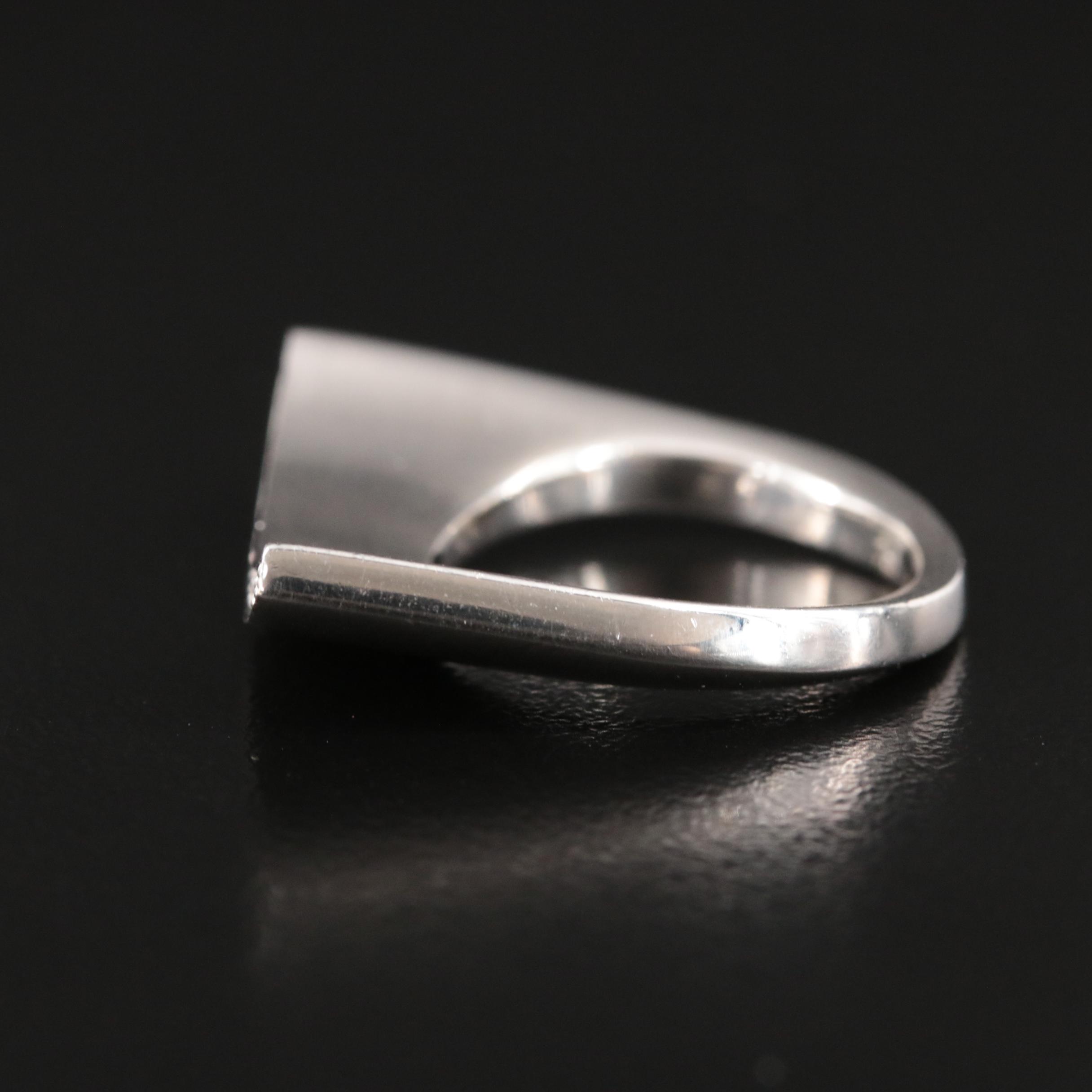 18K 0.16 CTW Diamond Contour Ring