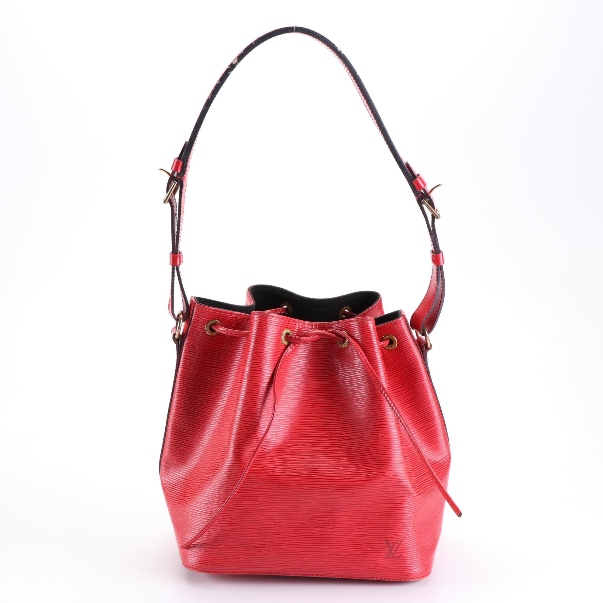 Louis Vuitton Petit Noé Bucket Bag in Red Epi Leather