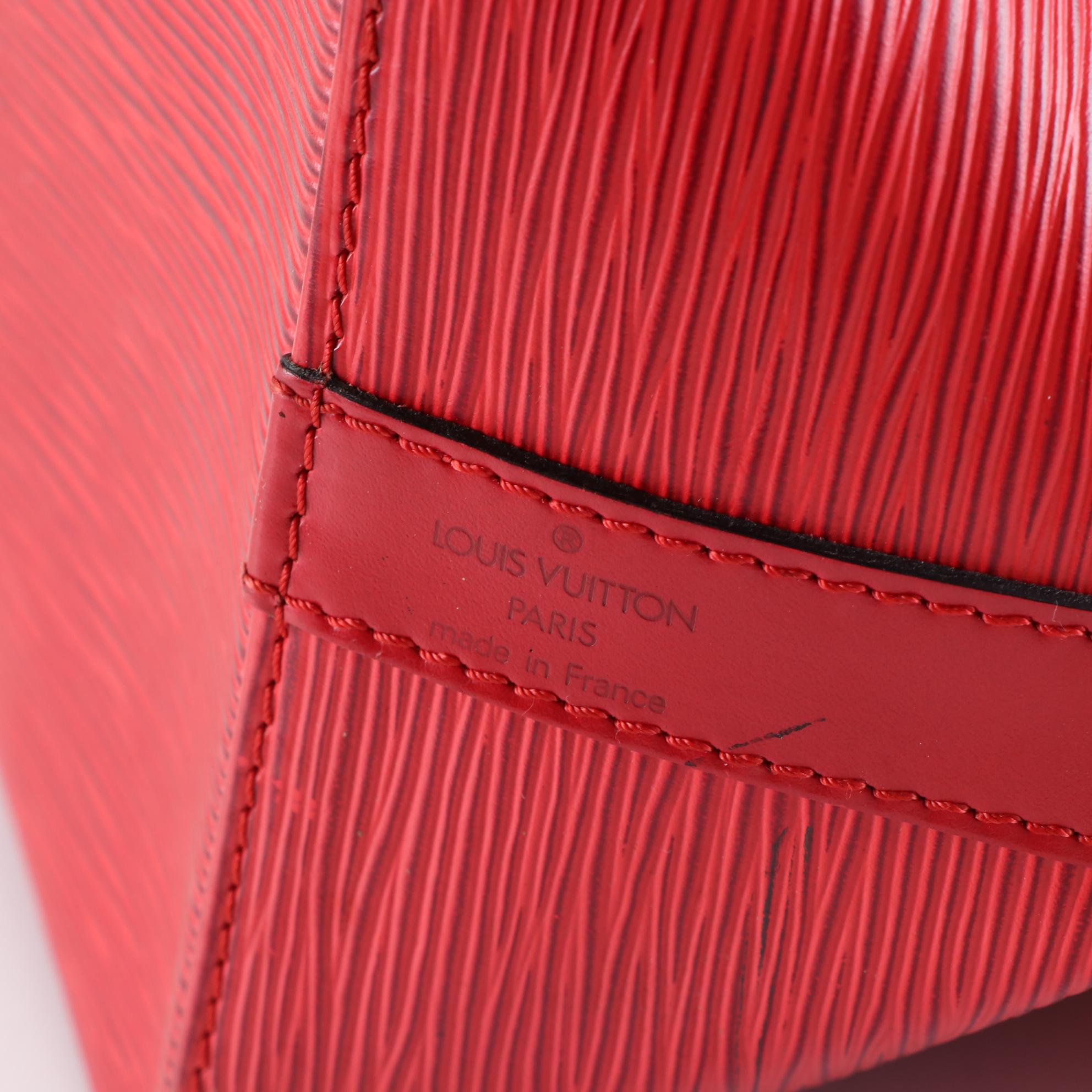 Louis Vuitton Petit Noé Bucket Bag in Red Epi Leather