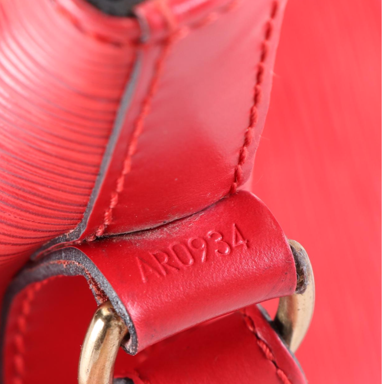 Louis Vuitton Petit Noé Bucket Bag in Red Epi Leather