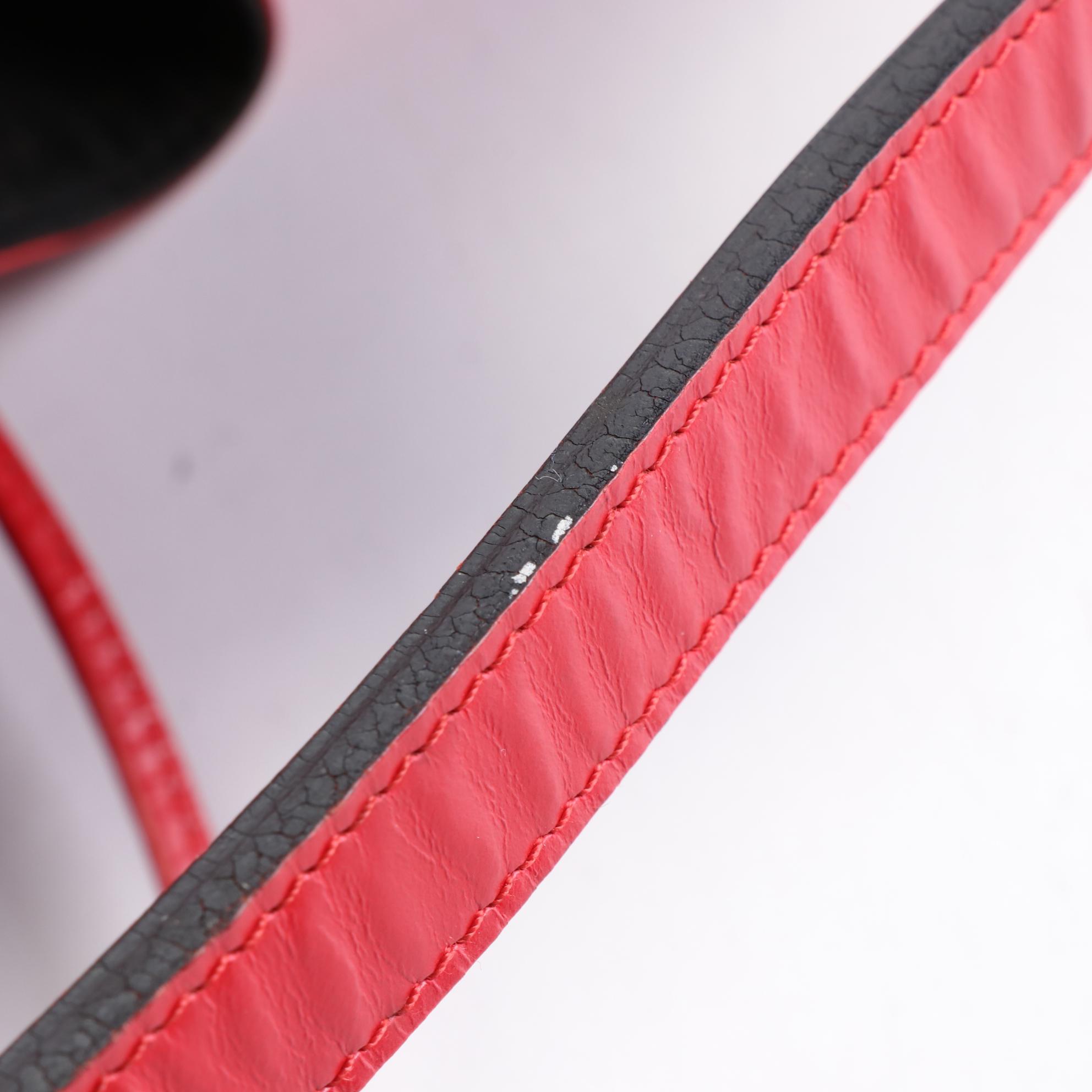 Louis Vuitton Petit Noé Bucket Bag in Red Epi Leather