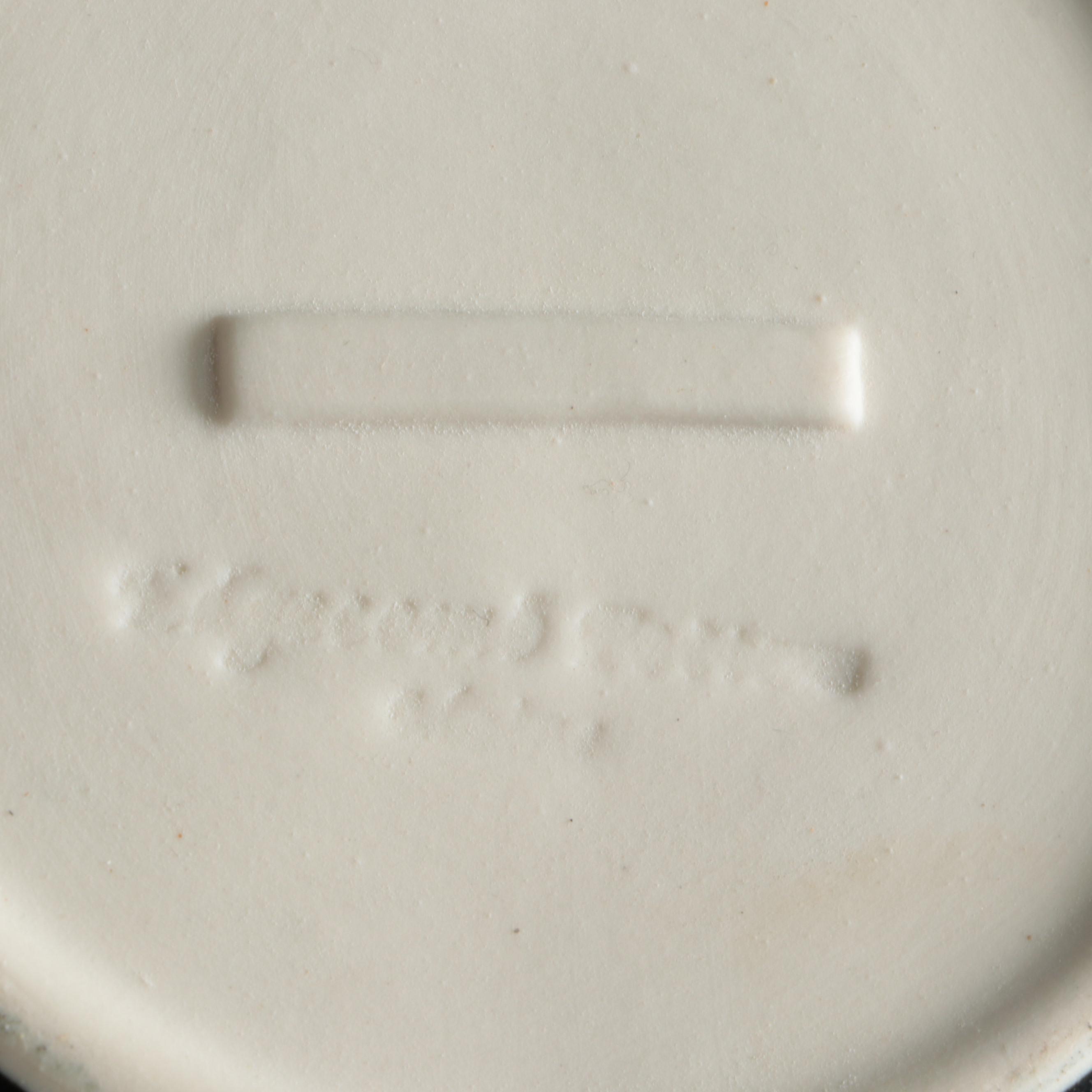 Edgewood Potteries Crystalline Glazed Shell Shaped Dishes