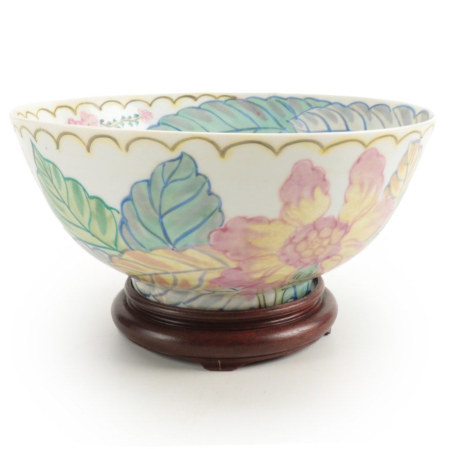 Chinese Porcelain Tobacco Leaf Style Bowl