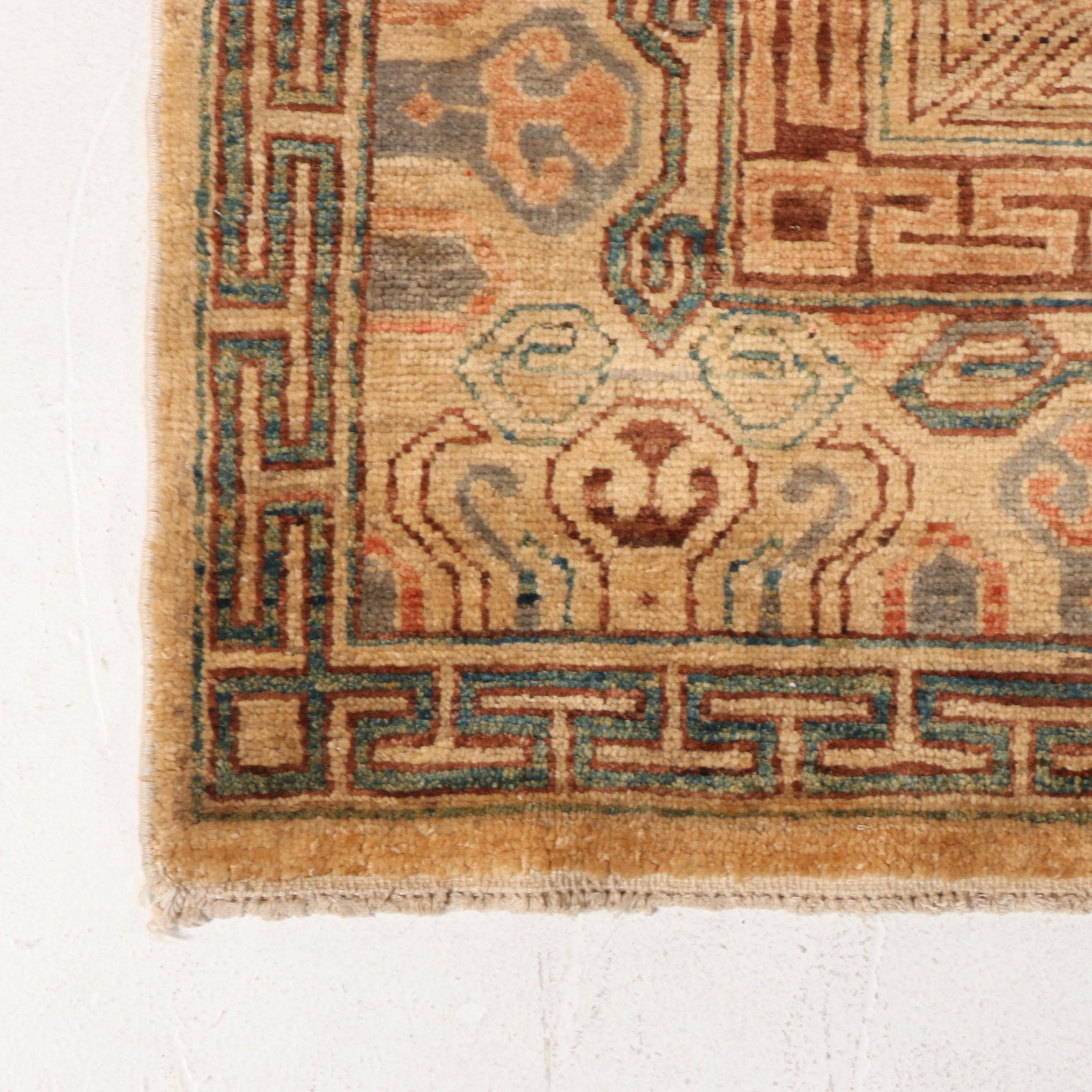 6'11 x 10' Hand-Knotted Pakistani Peshawar Area Rug