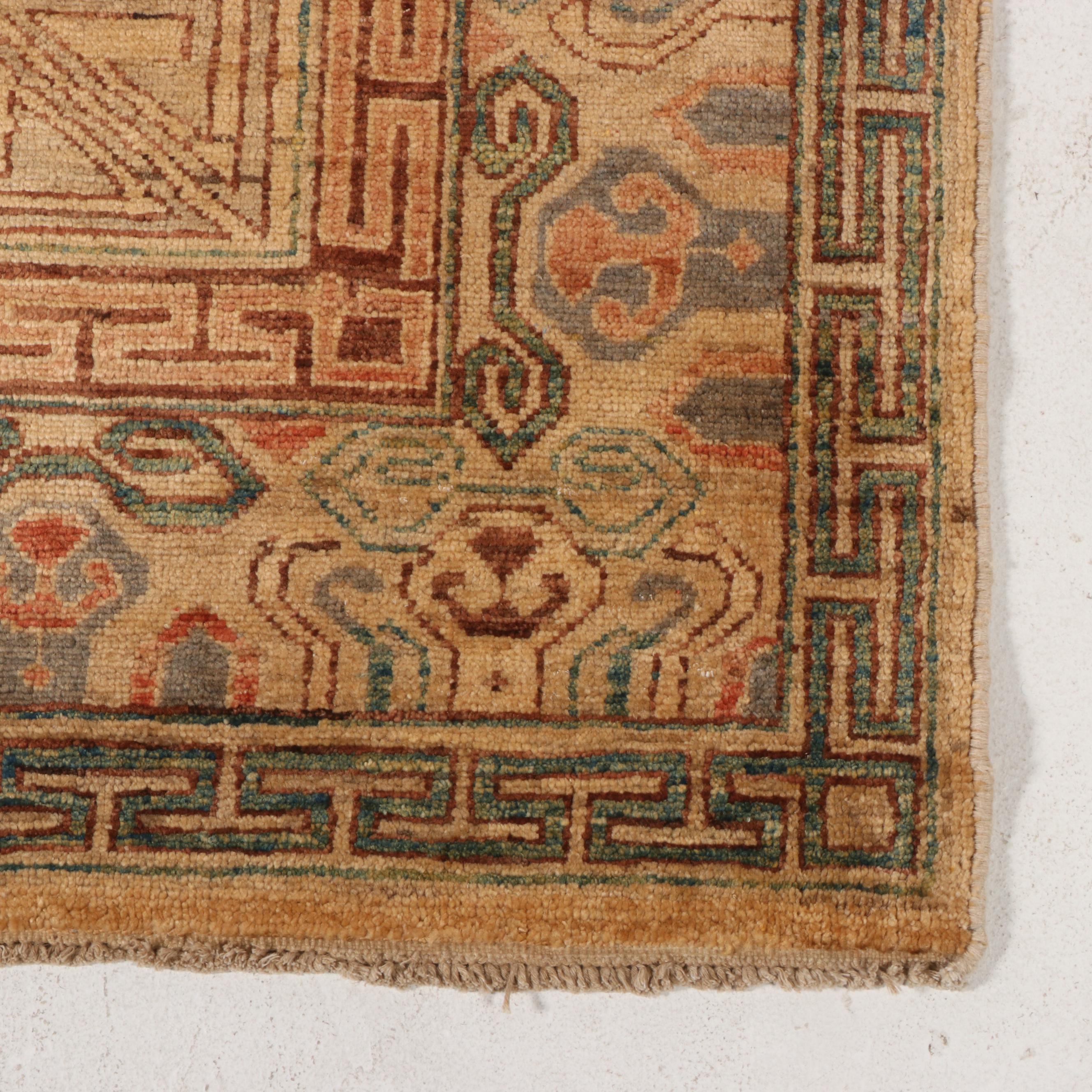 6'11 x 10' Hand-Knotted Pakistani Peshawar Area Rug