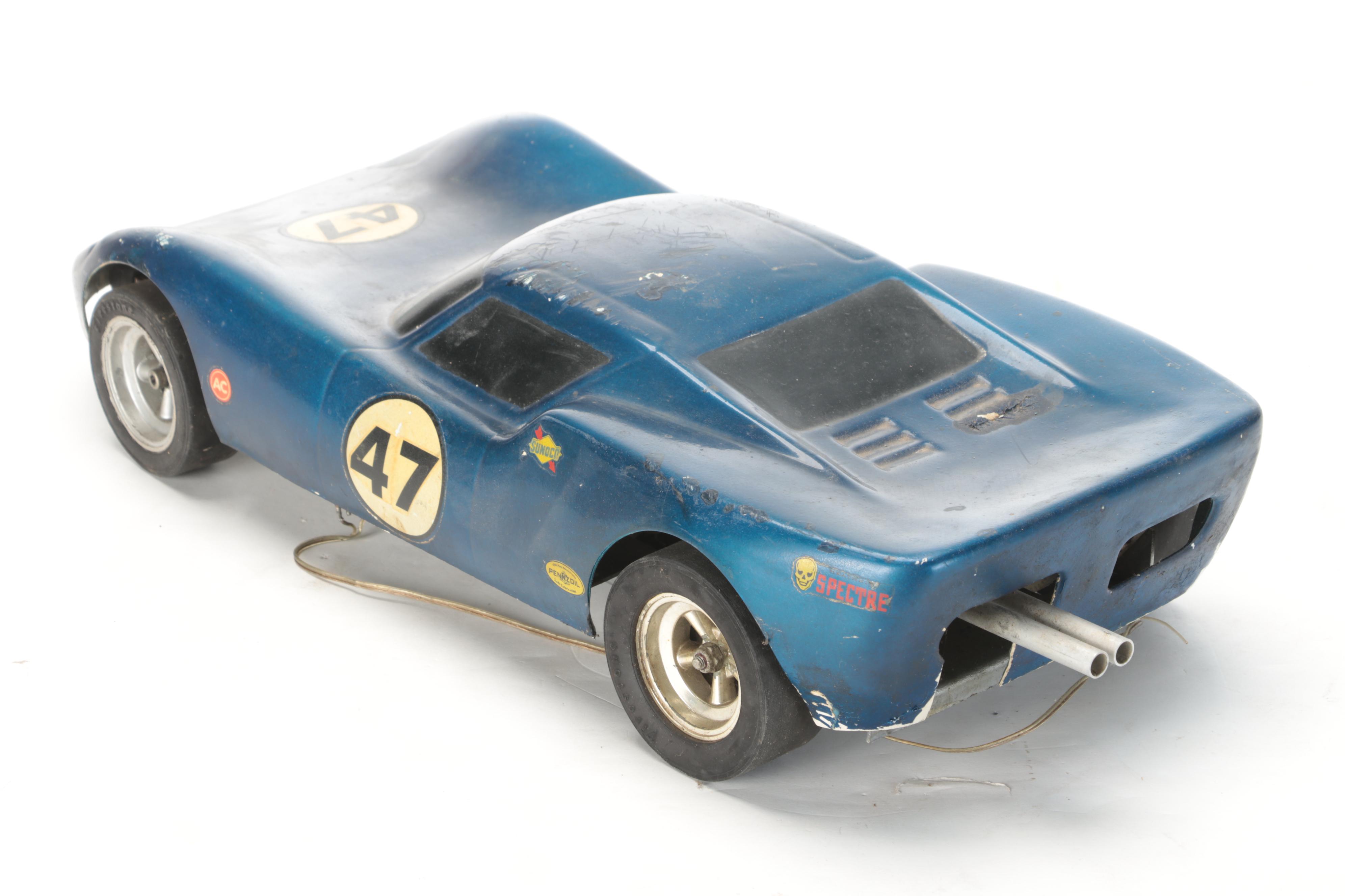 LaTrax Corvette Stingray, Heathkit Ford GT40 Remote Control Cars, Late 20th C.